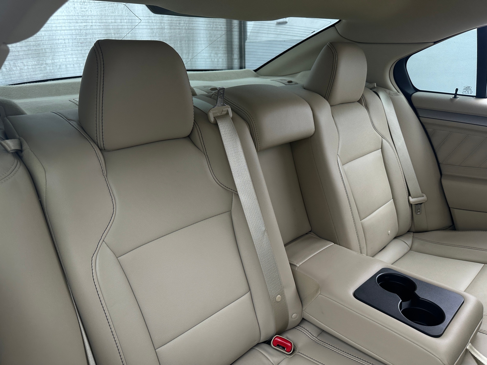 Thumbnail: 2013 Ford Taurus - 5