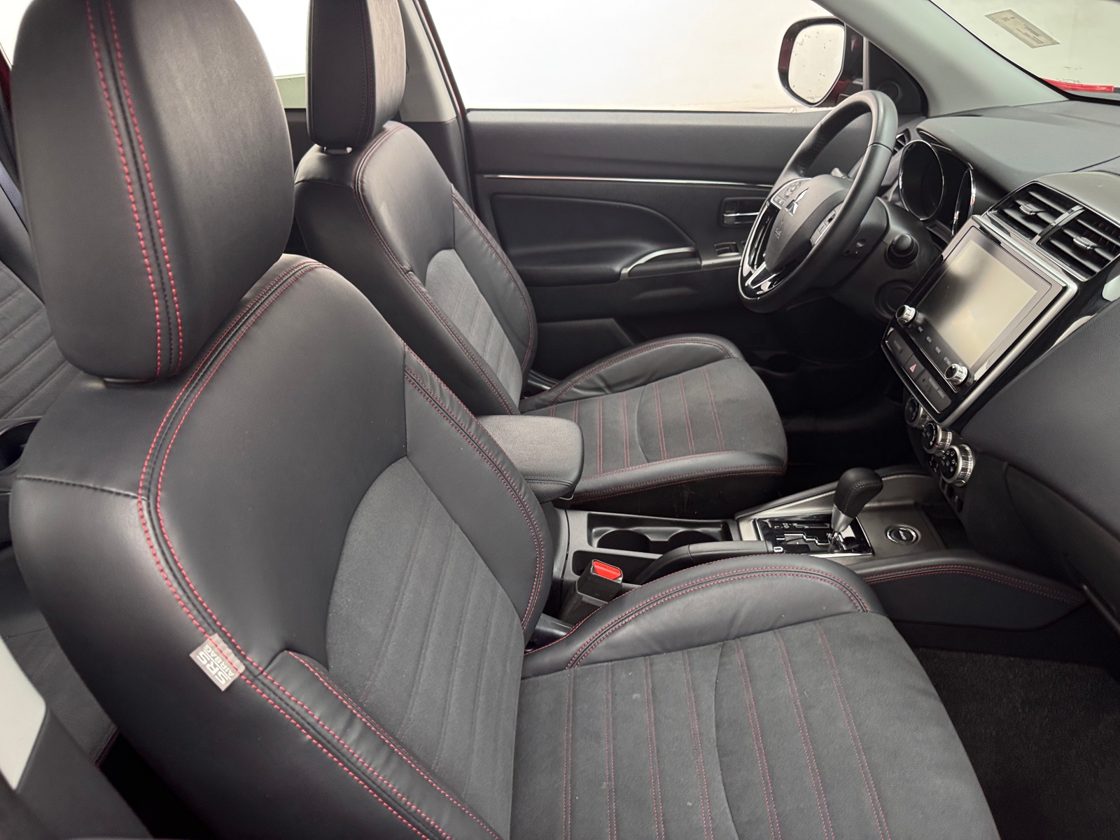 Thumbnail: 2022 Mitsubishi Outlander Sport - 2