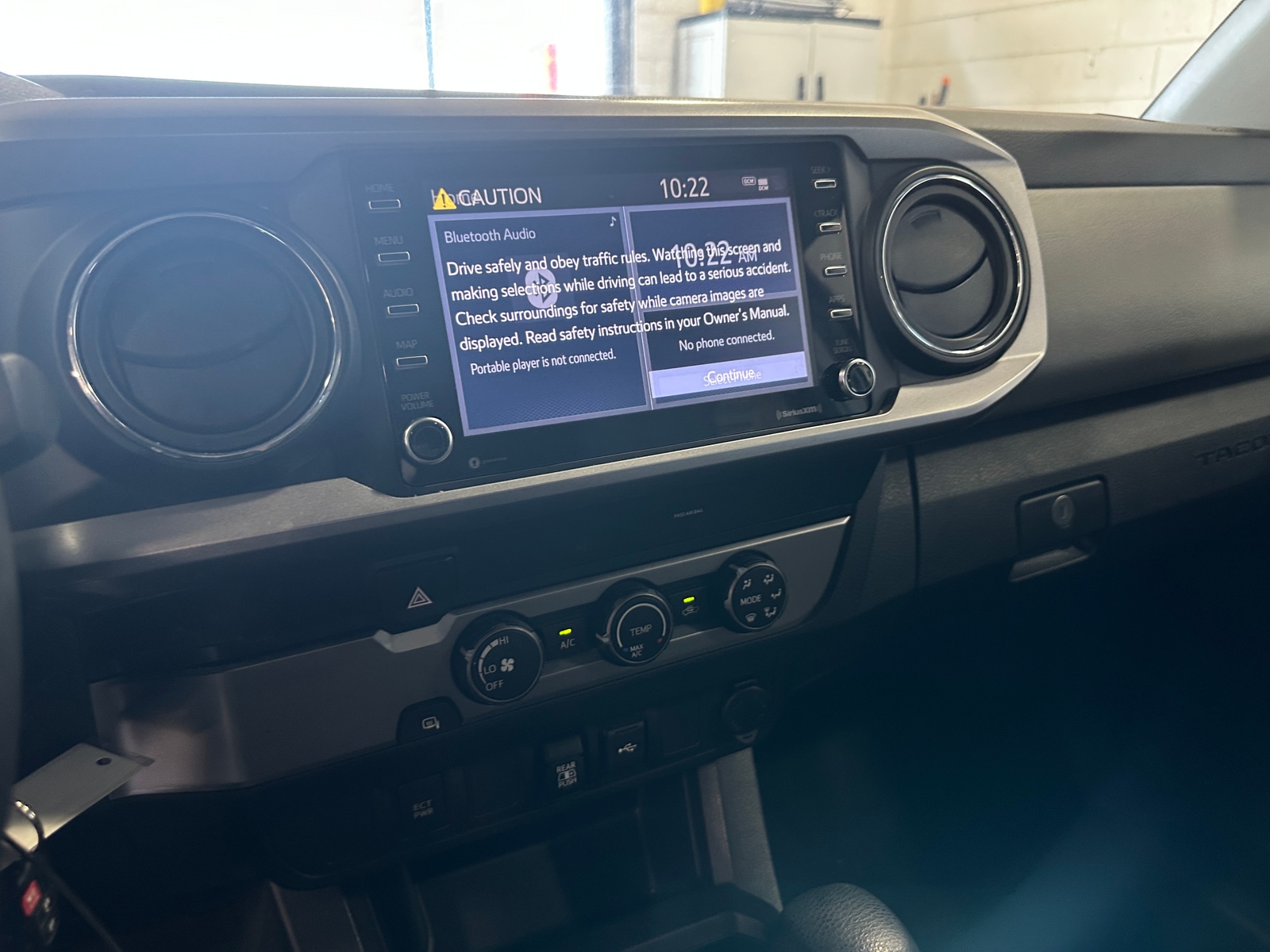 Thumbnail: 2020 Toyota Tacoma - 4