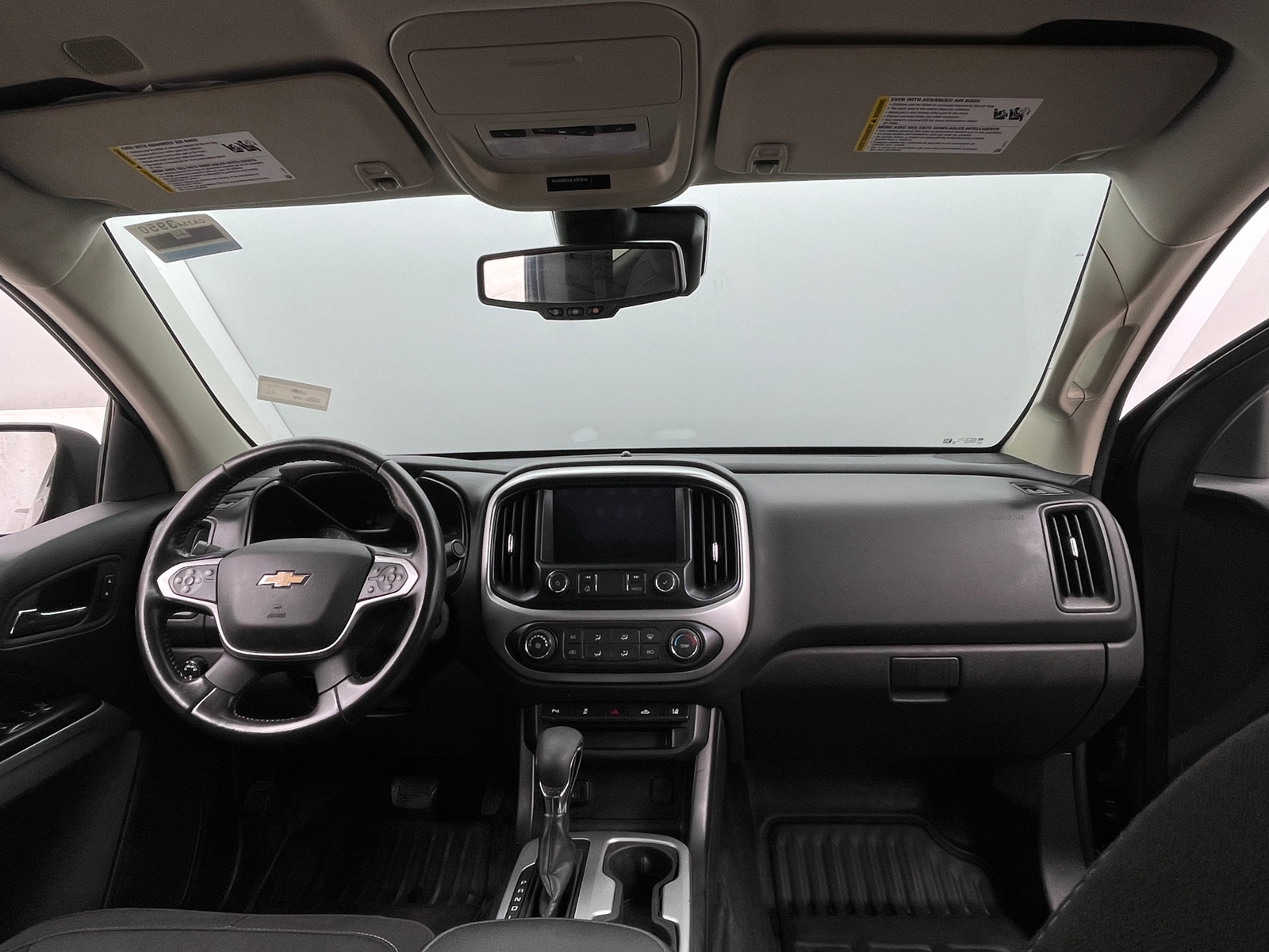 Thumbnail: 2022 Chevrolet Colorado - 3