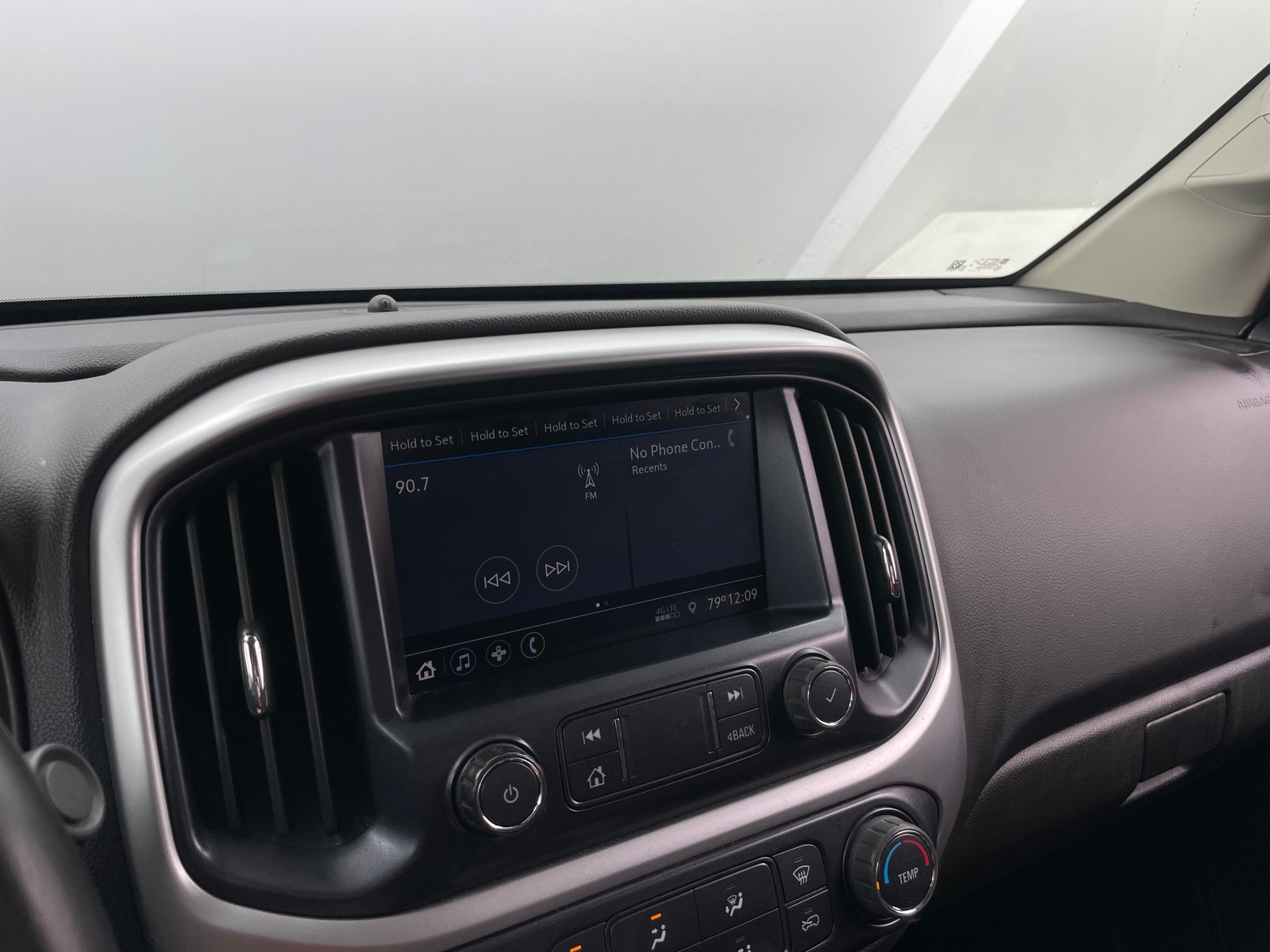 Thumbnail: 2022 Chevrolet Colorado - 4