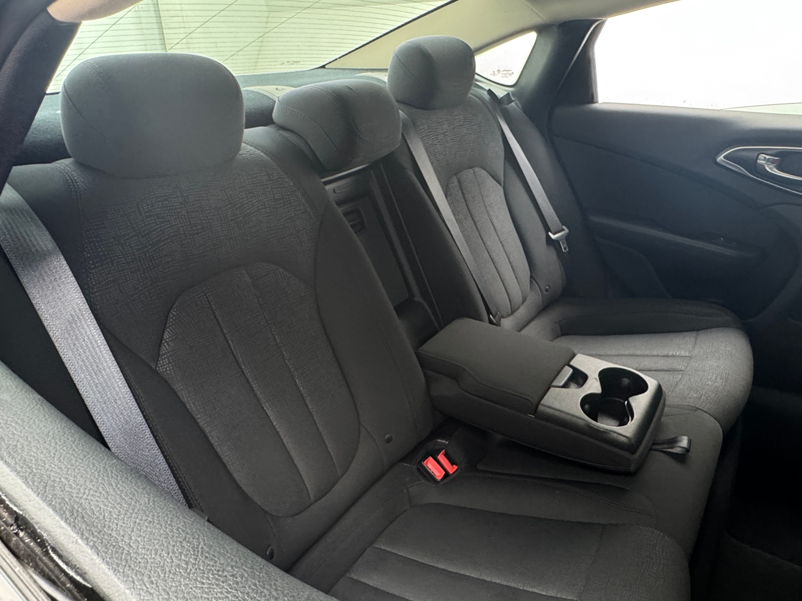 Thumbnail: 2016 Chrysler 200 - 6