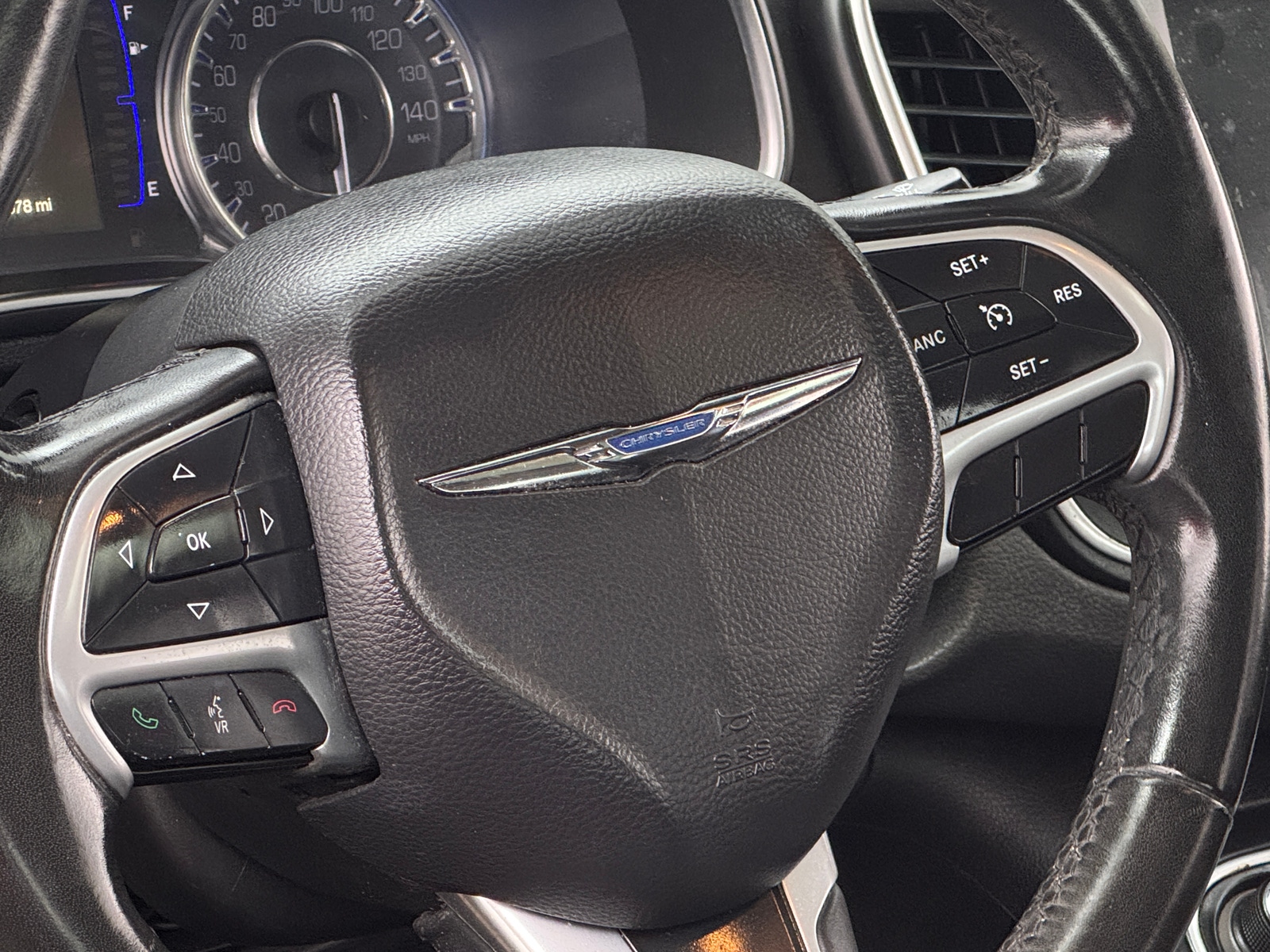 Thumbnail: 2016 Chrysler 200 - 5