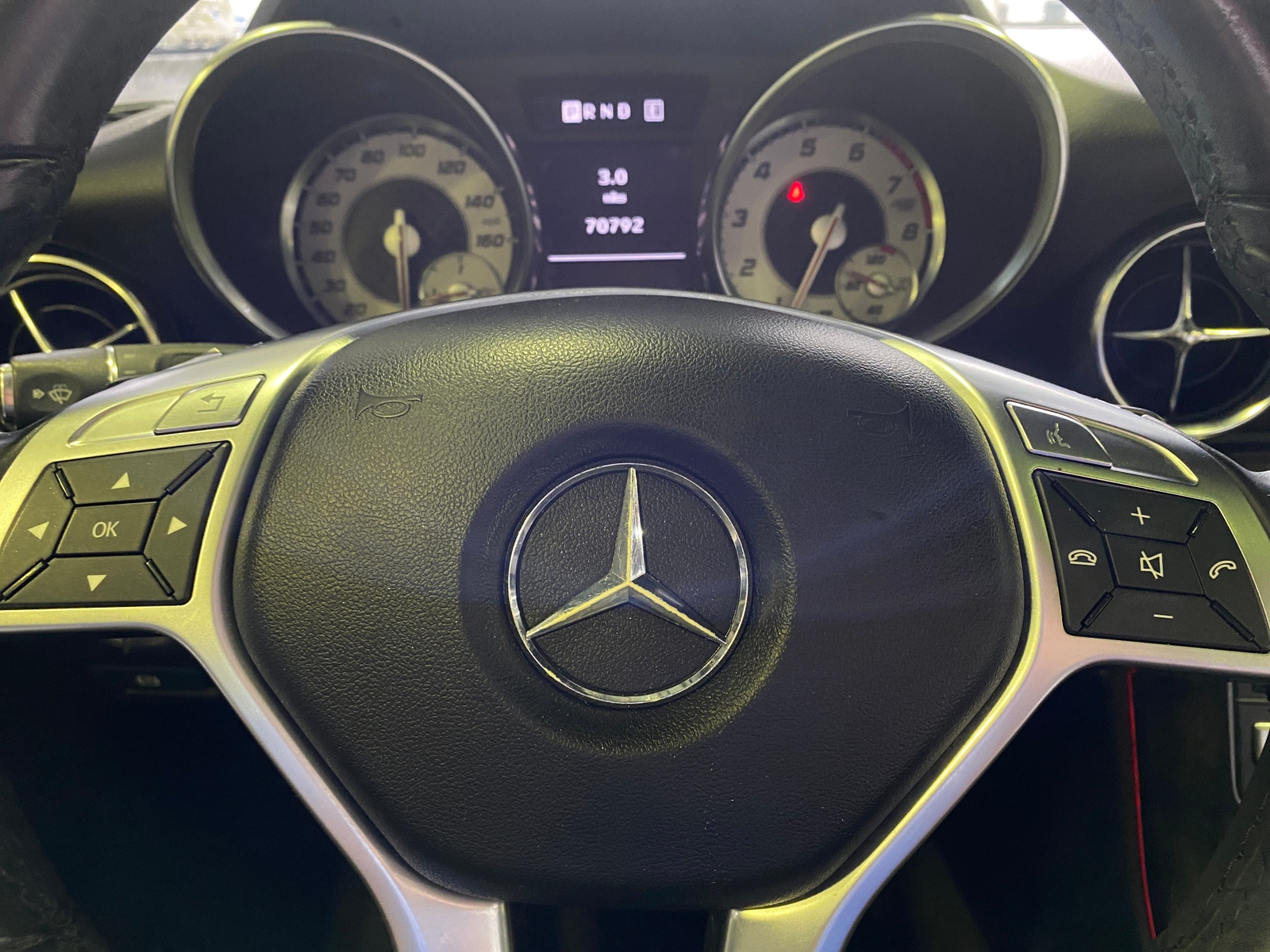 Thumbnail: 2013 Mercedes-Benz SLK - 4
