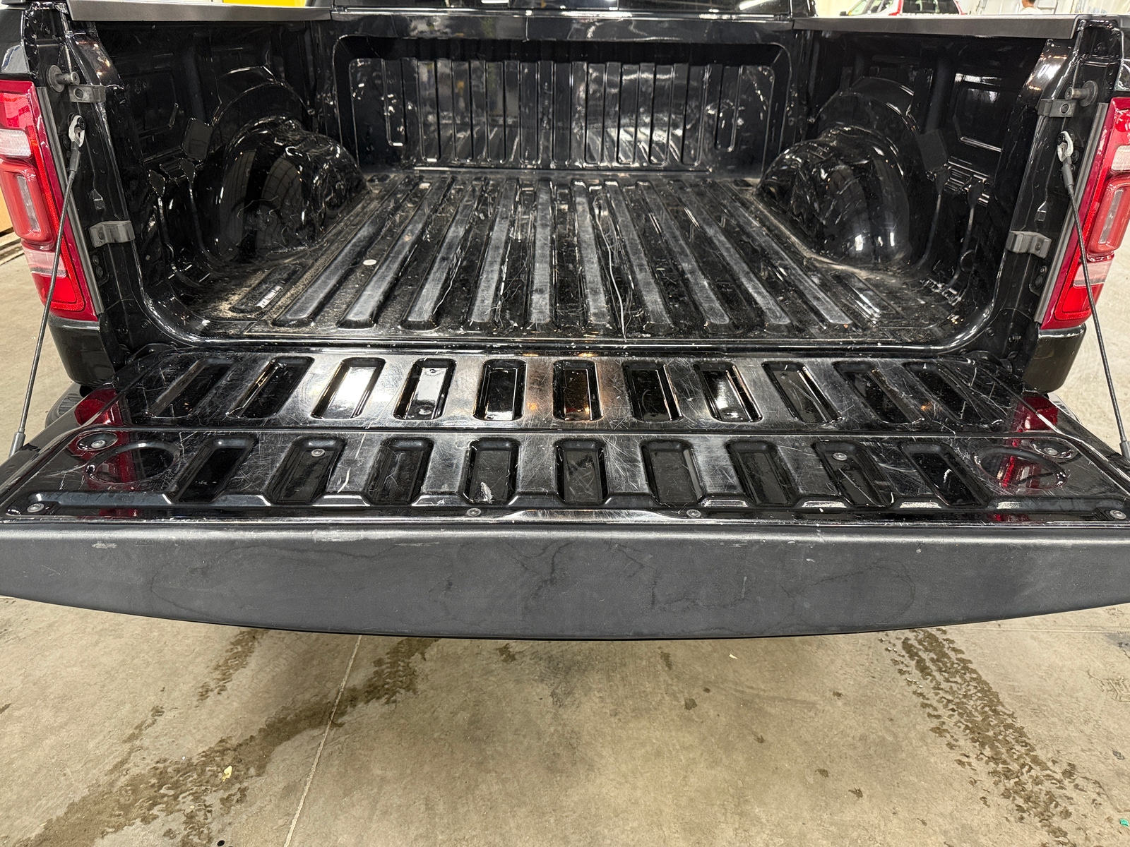 Thumbnail: 2022 RAM 1500 - 6