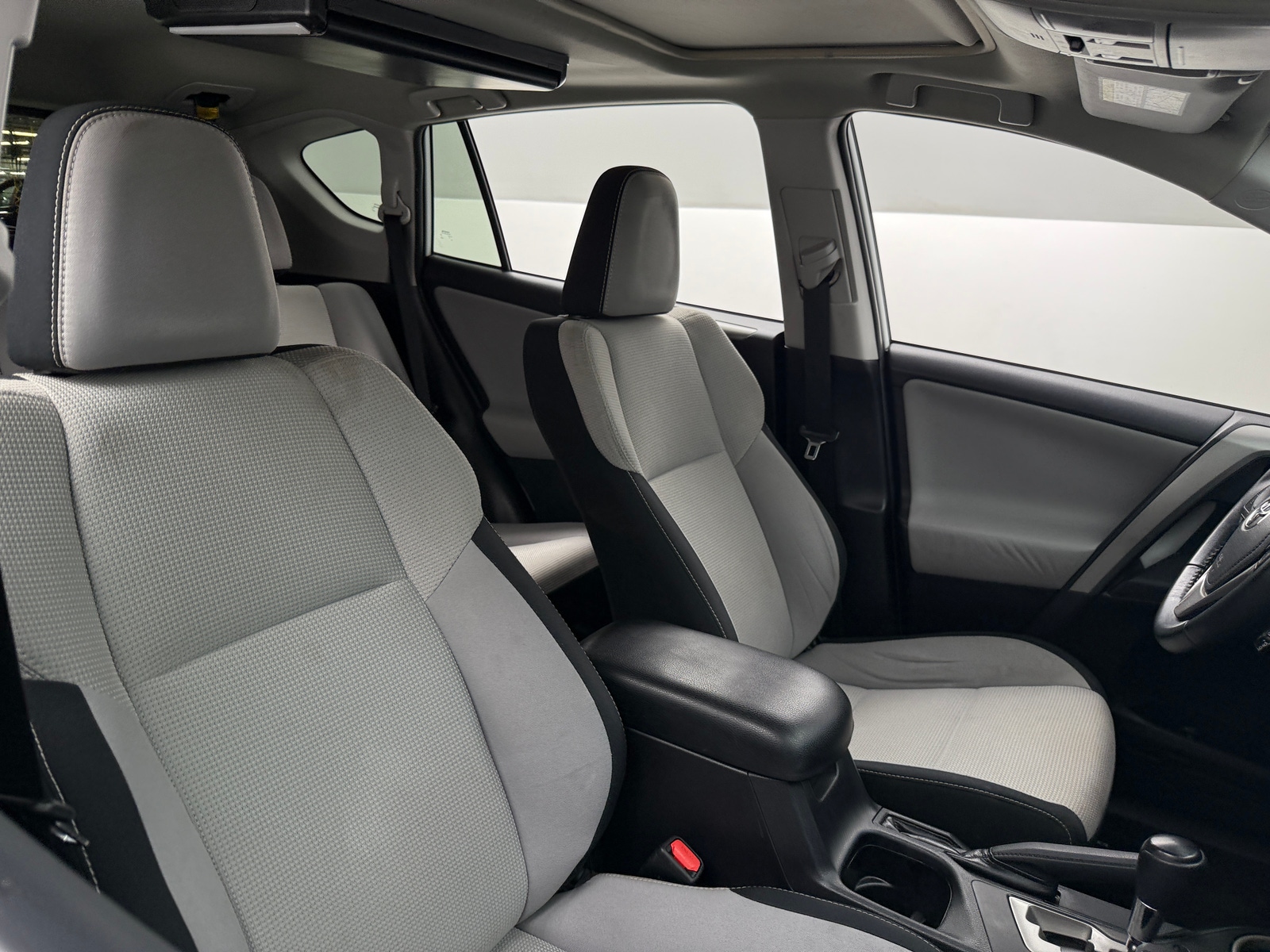 Thumbnail: 2017 Toyota RAV4 - 2