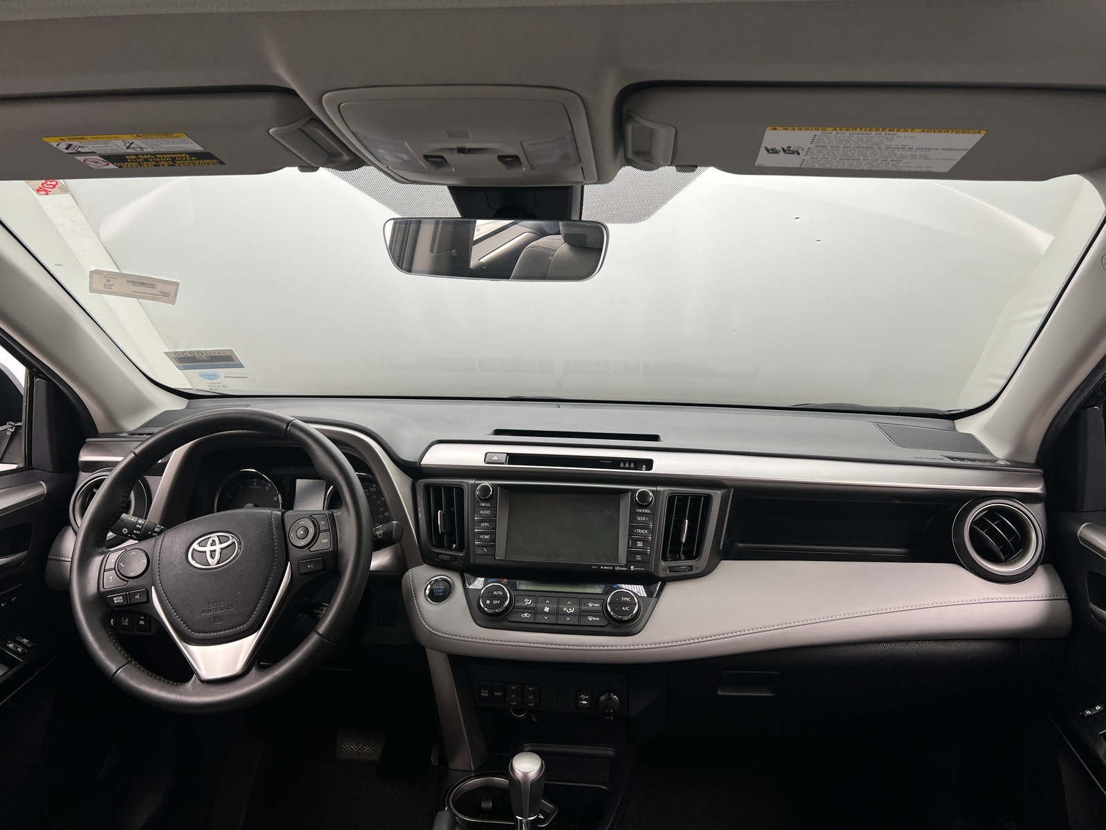 Thumbnail: 2018 Toyota RAV4 - 3