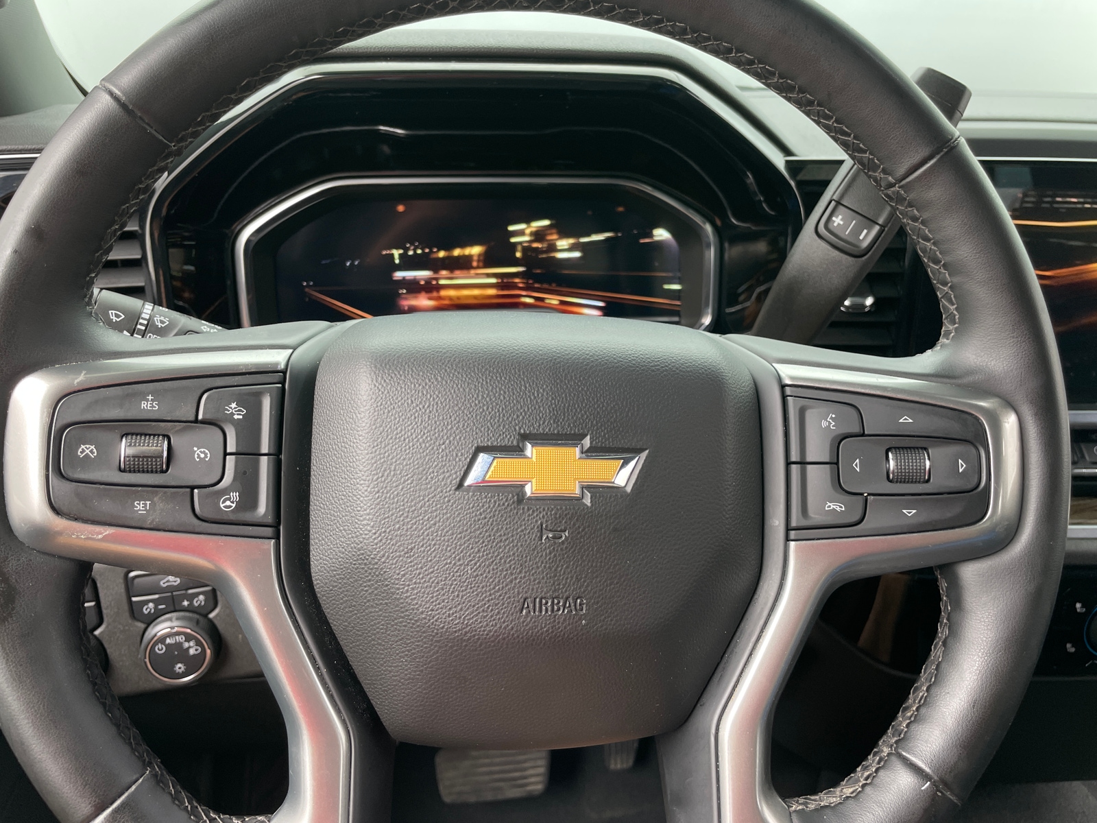 Thumbnail: 2023 Chevrolet Silverado 1500 - 5