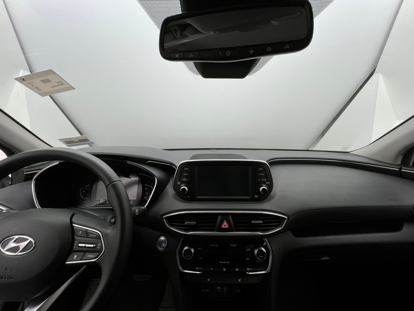 Thumbnail: 2019 Hyundai Santa Fe - 3