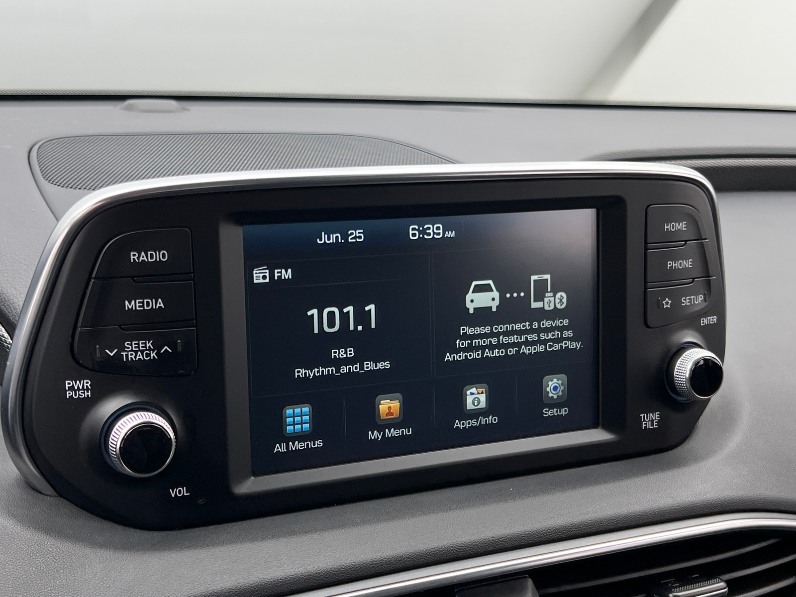 Thumbnail: 2019 Hyundai Santa Fe - 4