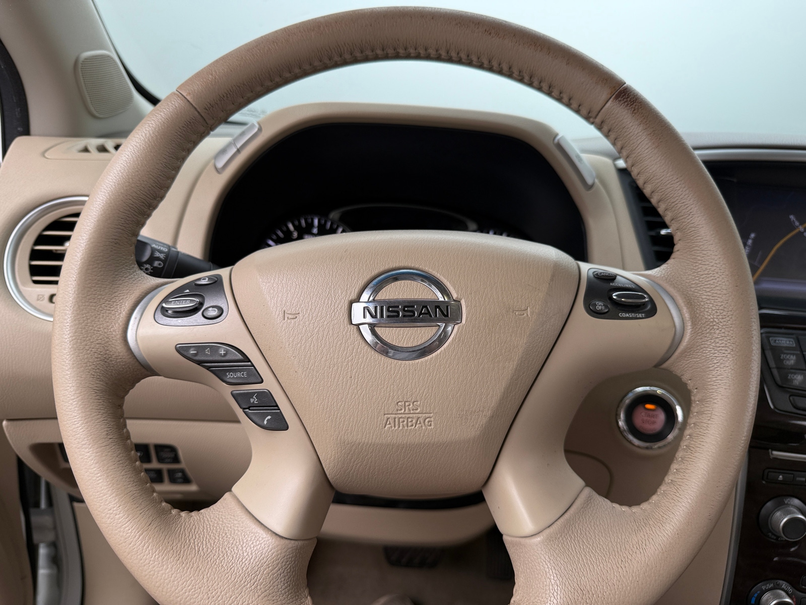 Thumbnail: 2014 Nissan Pathfinder - 4