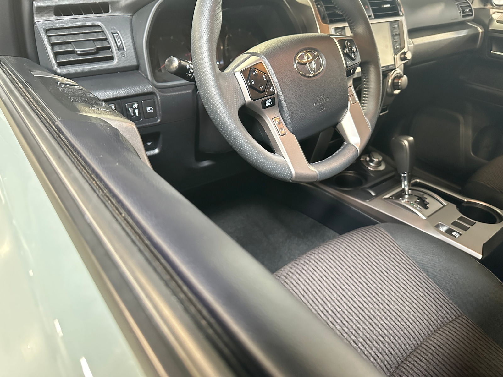 Thumbnail: 2022 Toyota 4Runner - 3