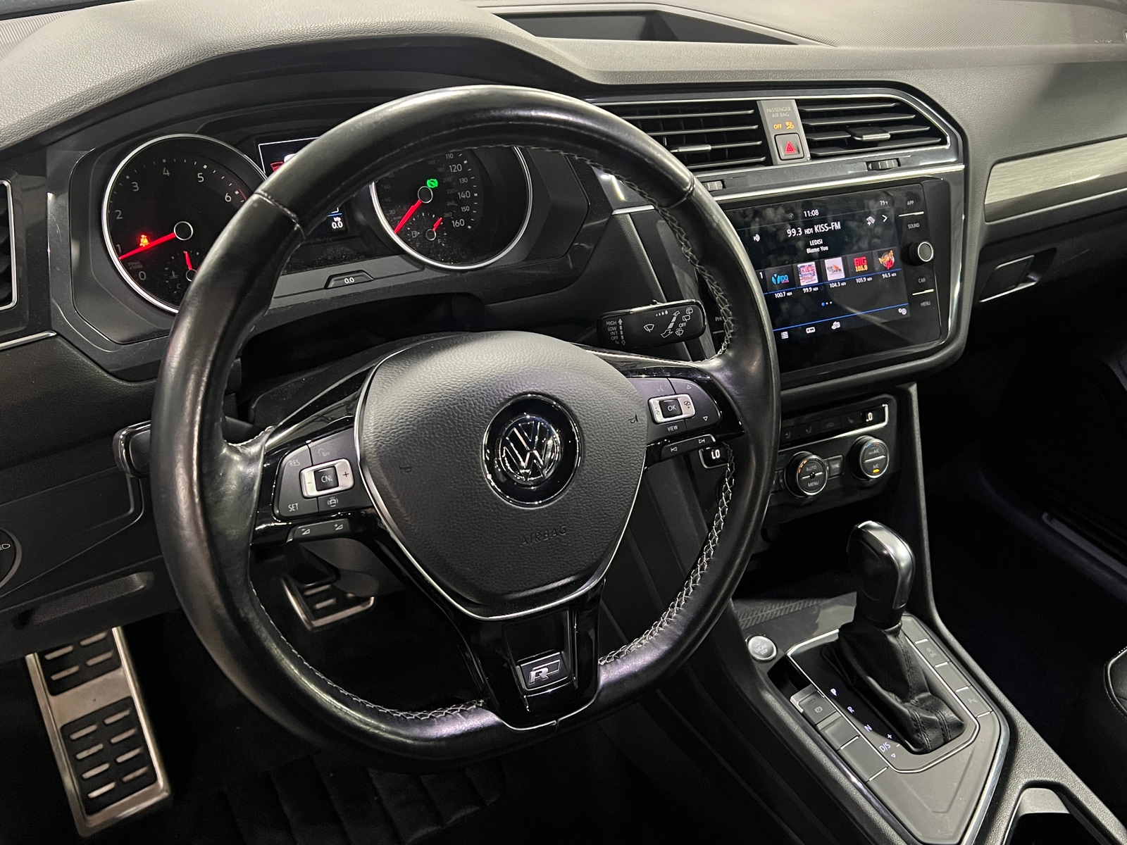 Thumbnail: 2020 Volkswagen Tiguan - 4