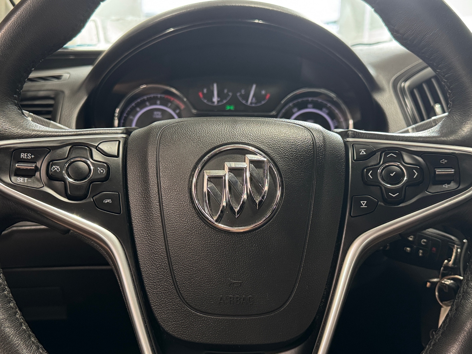 Thumbnail: 2016 Buick Regal - 4