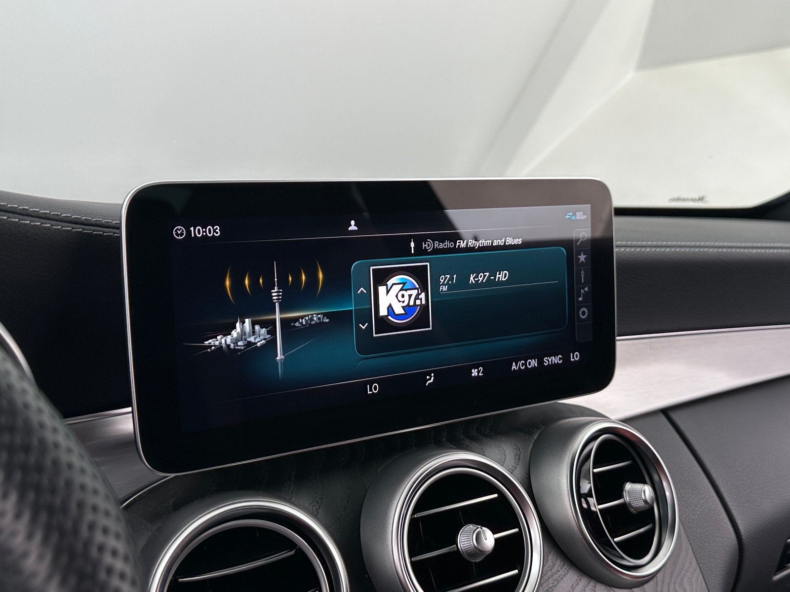 Thumbnail: 2023 Mercedes-Benz C-Class - 2