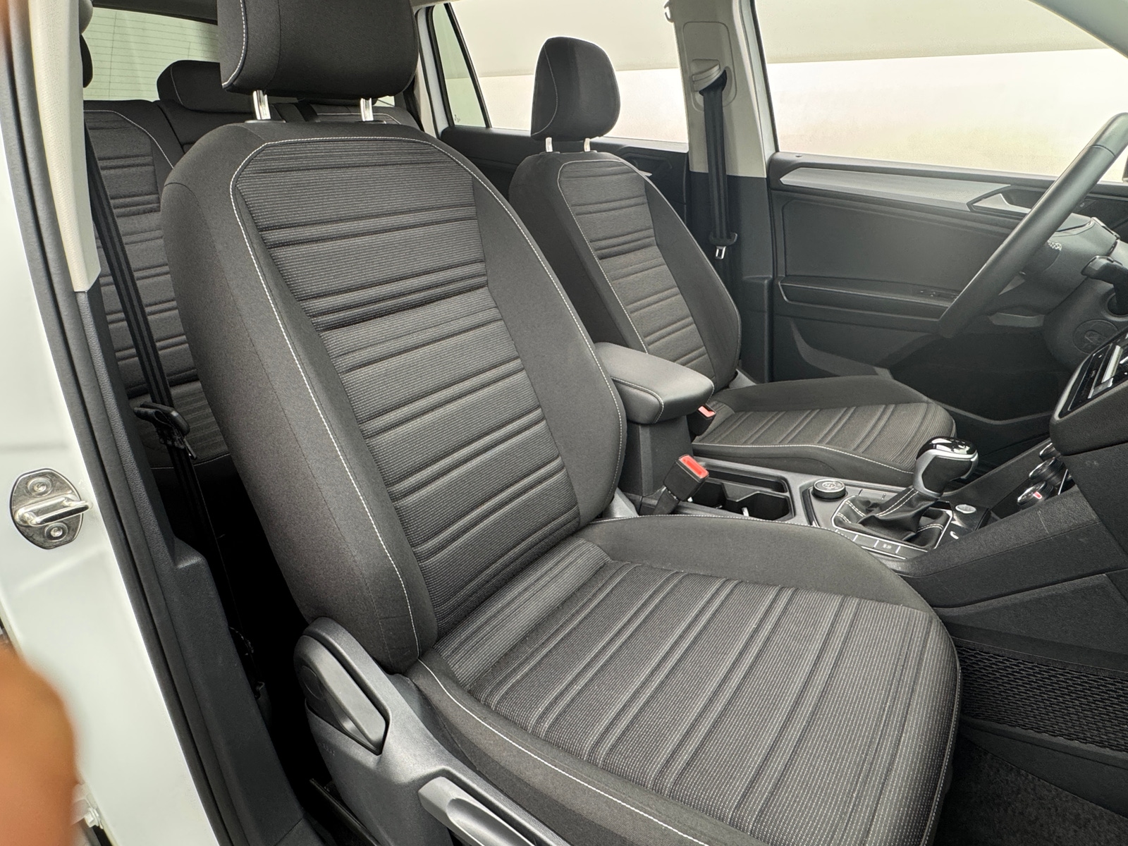 Thumbnail: 2024 Volkswagen Tiguan - 2