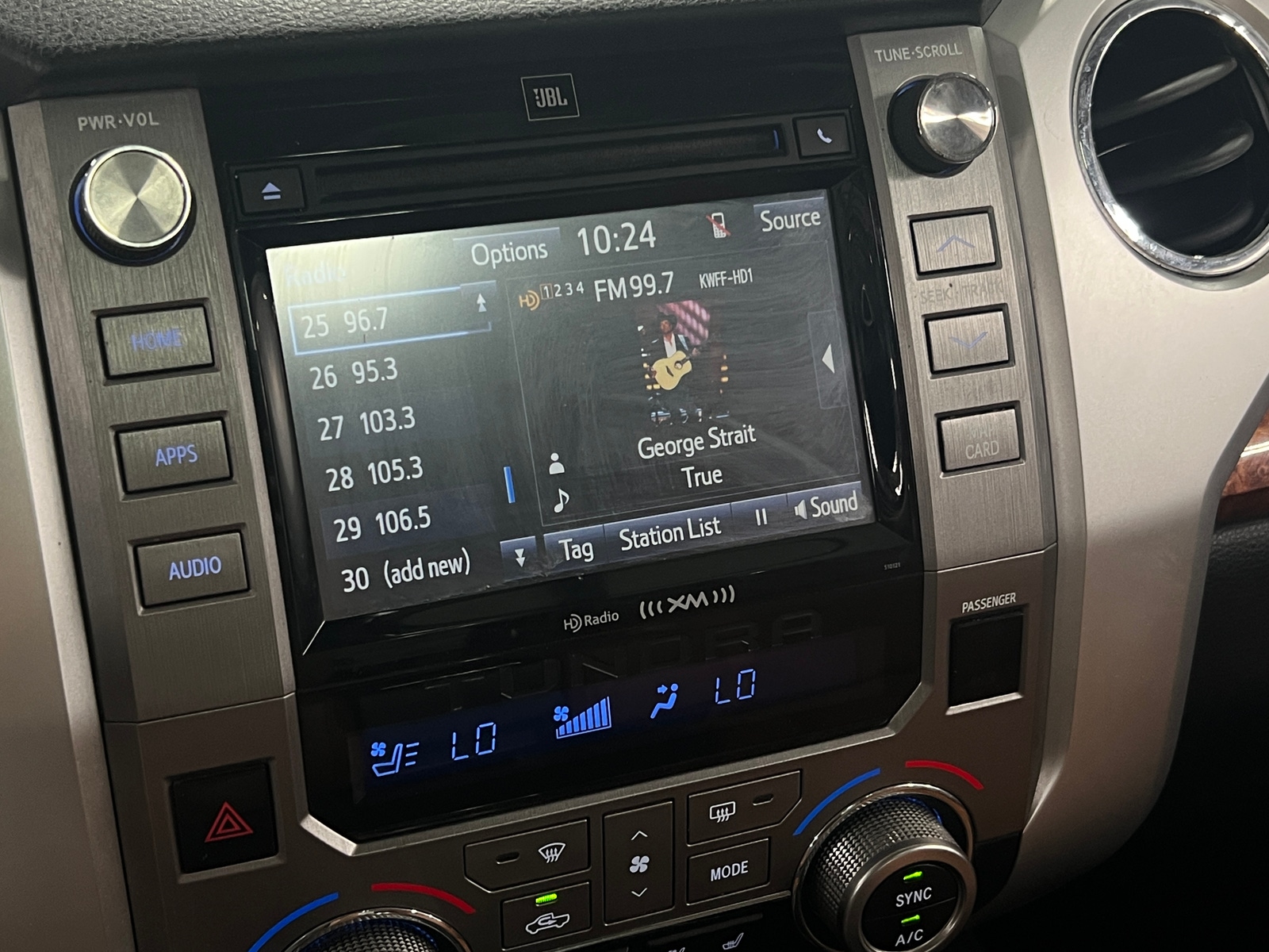 Thumbnail: 2016 Toyota Tundra - 3