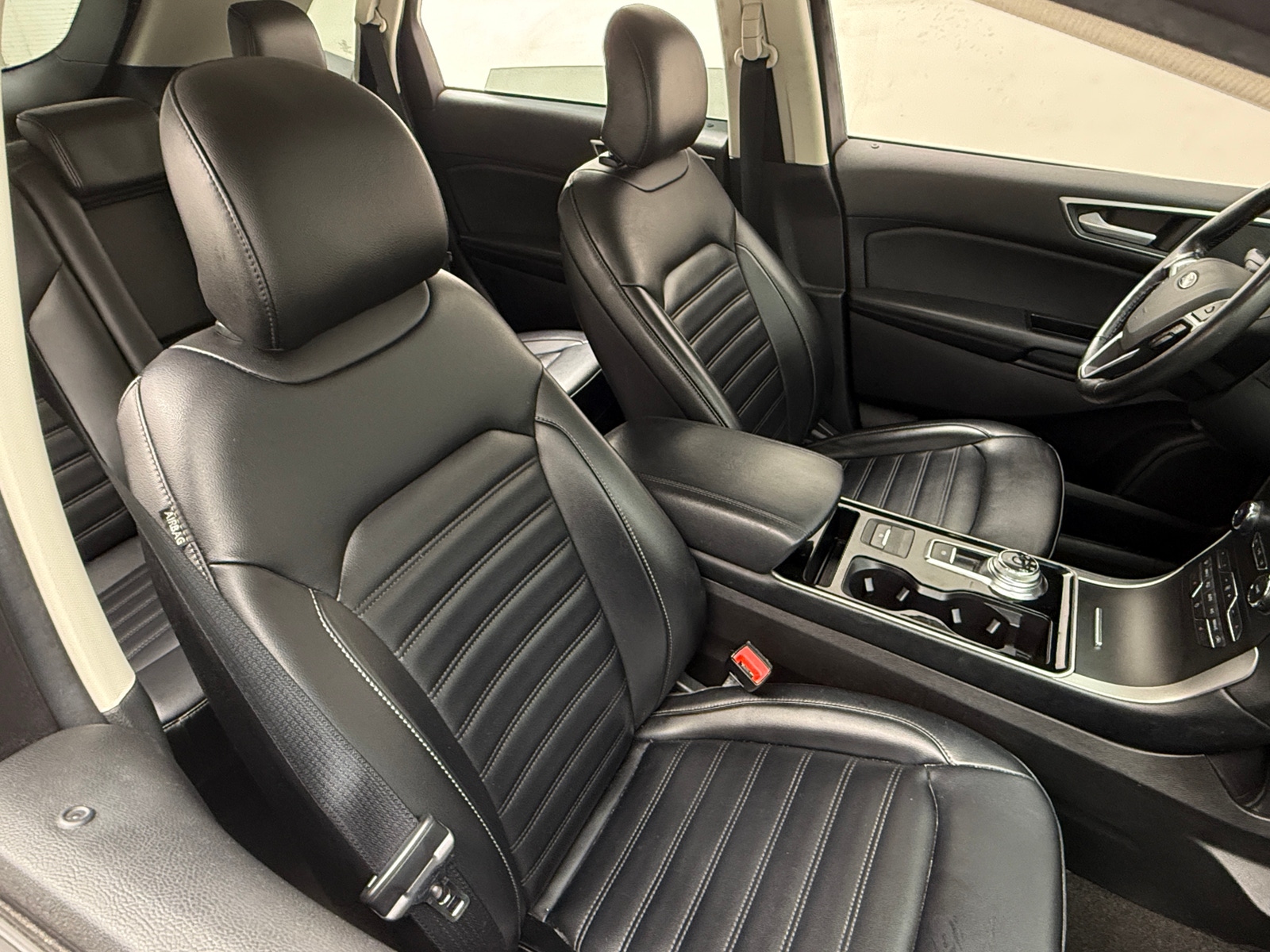 Thumbnail: 2019 Ford Edge - 2