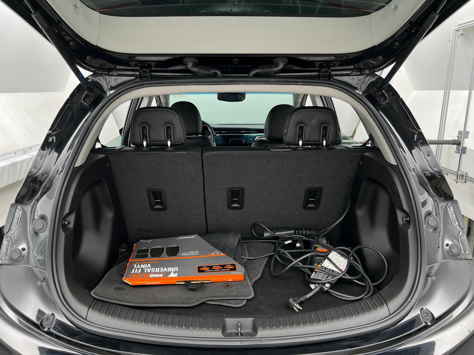 Thumbnail: 2022 Chevrolet Bolt EV - 6