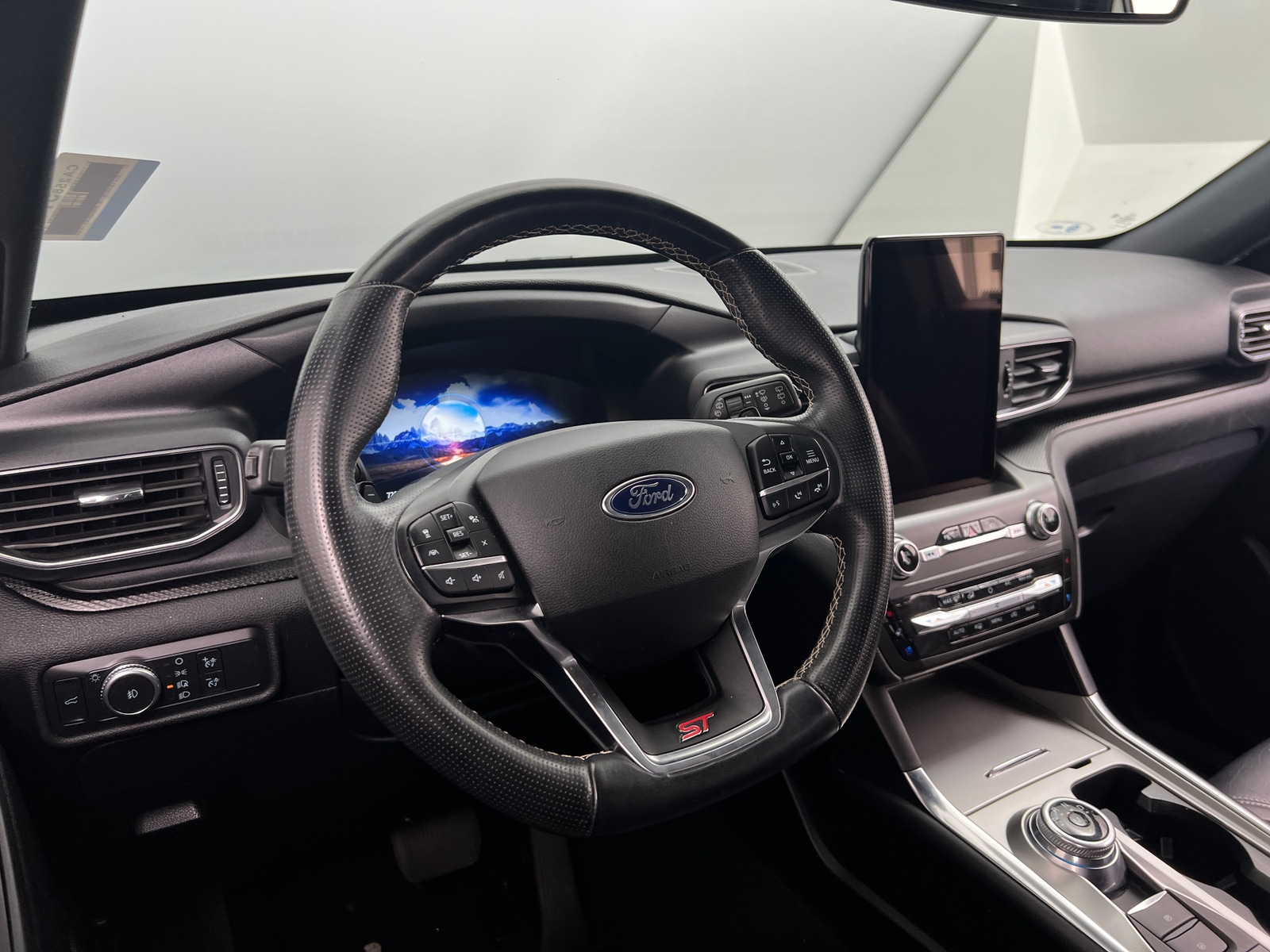 Thumbnail: 2020 Ford Explorer - 4