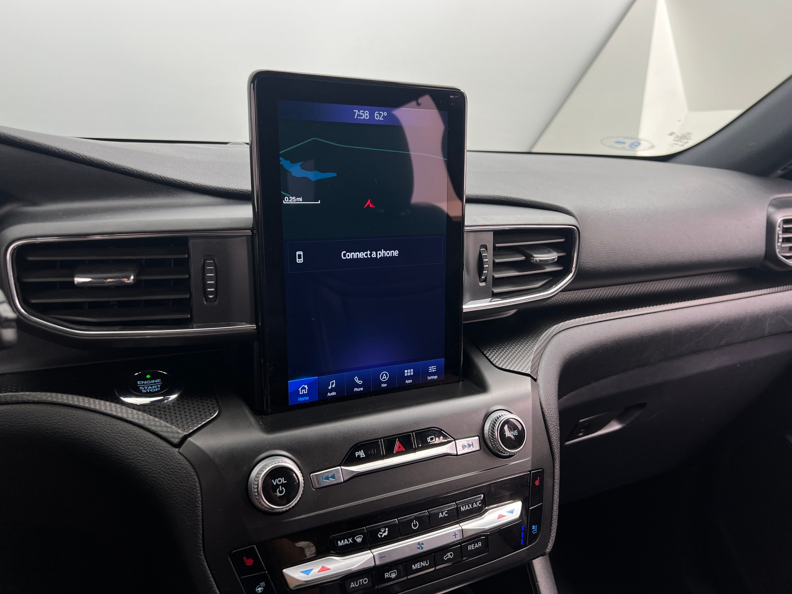 Thumbnail: 2020 Ford Explorer - 3