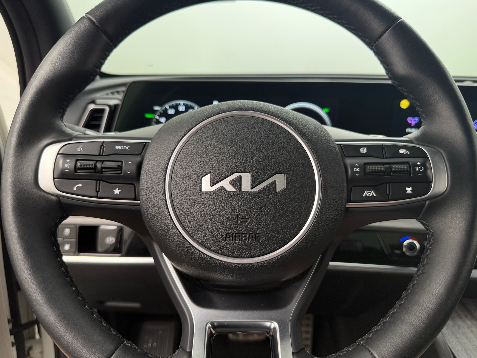 Thumbnail: 2023 Kia Sportage - 4
