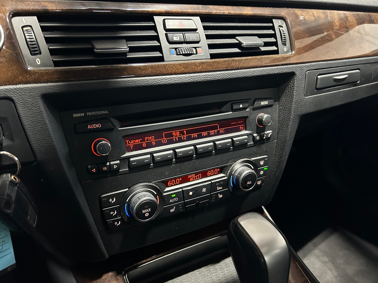 Thumbnail: 2011 BMW 3 Series - 3