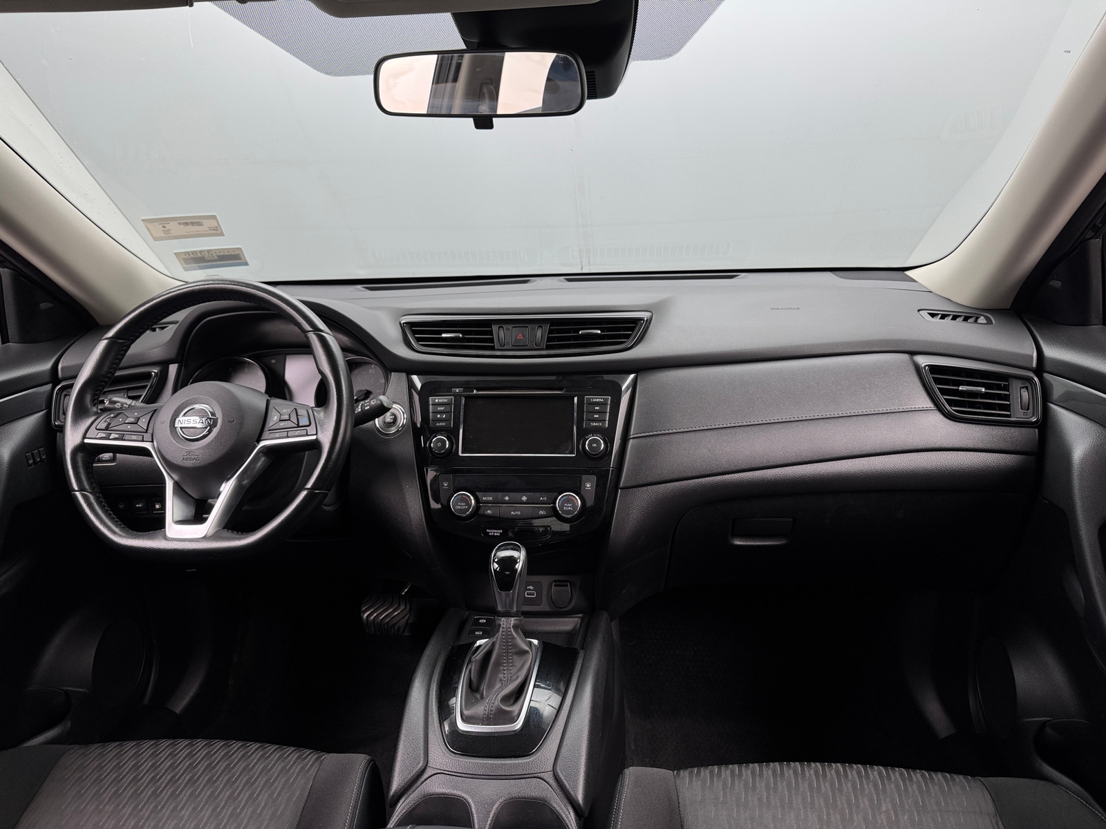 Thumbnail: 2020 Nissan Rogue - 3