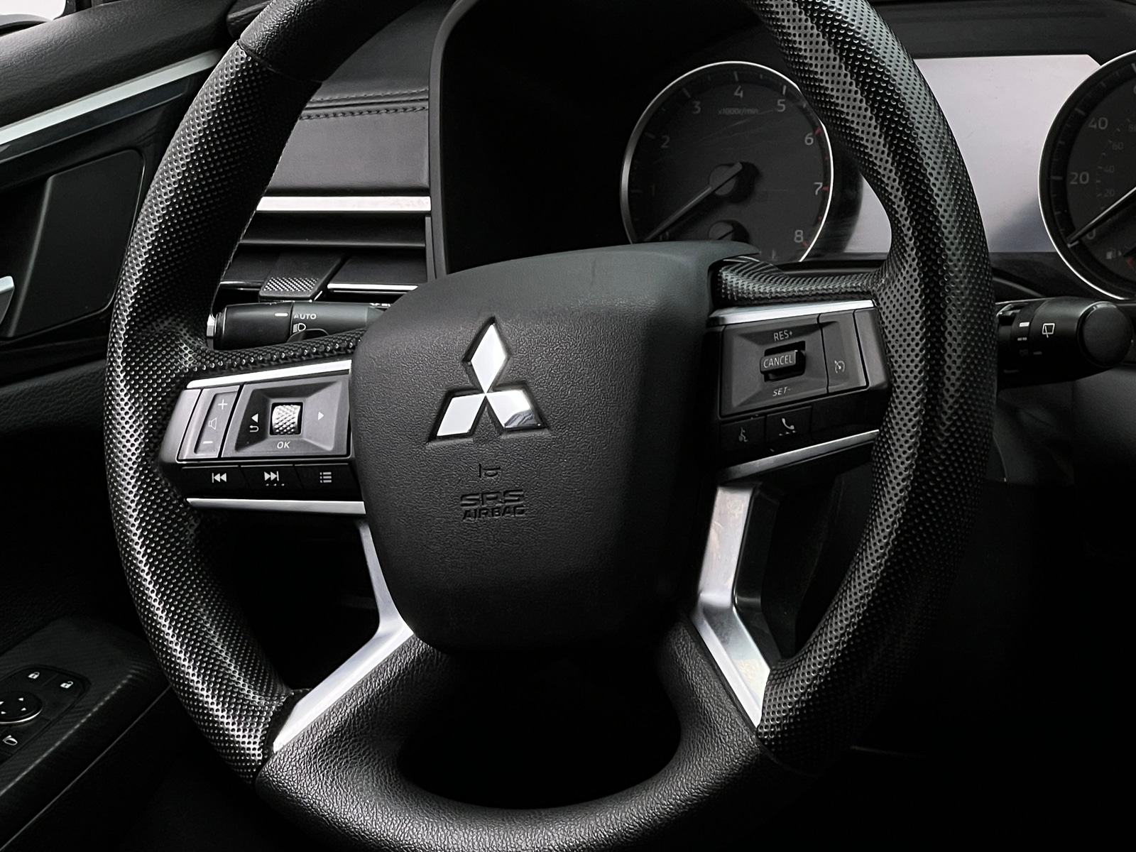 Thumbnail: 2022 Mitsubishi Outlander - 5