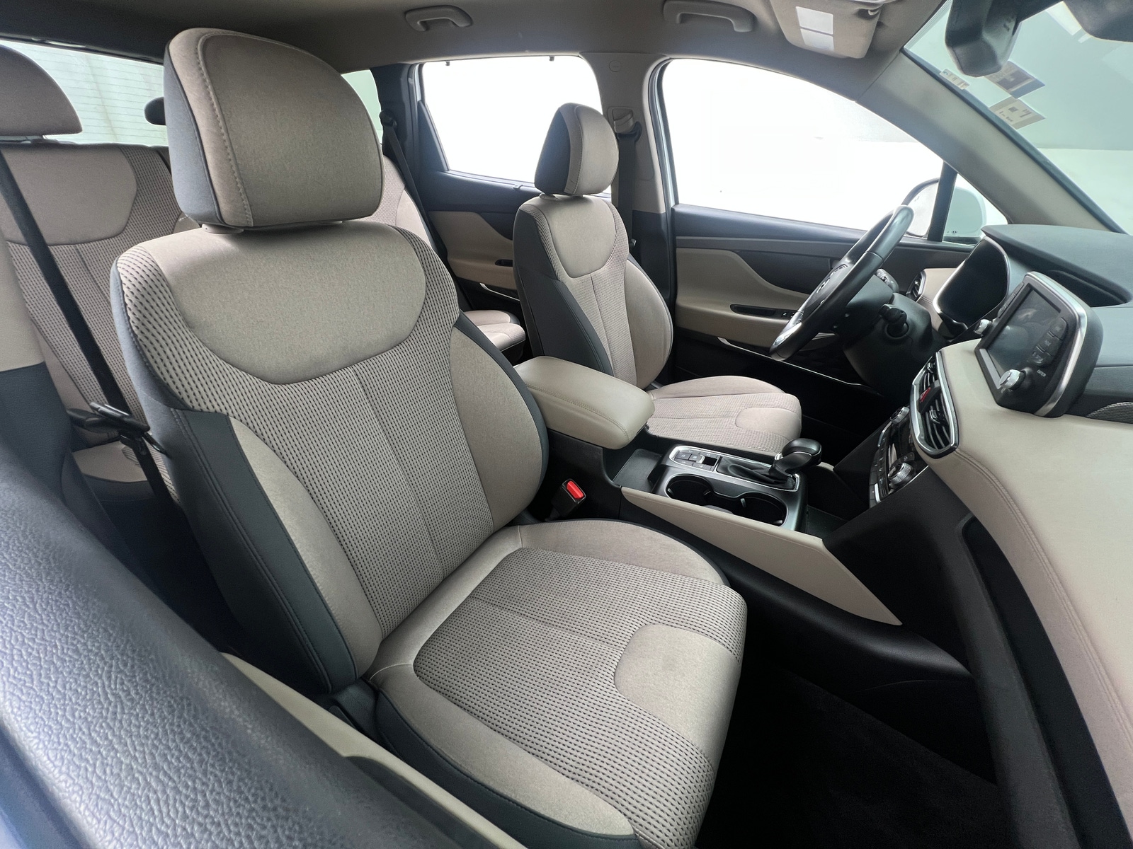 Thumbnail: 2019 Hyundai Santa Fe - 2