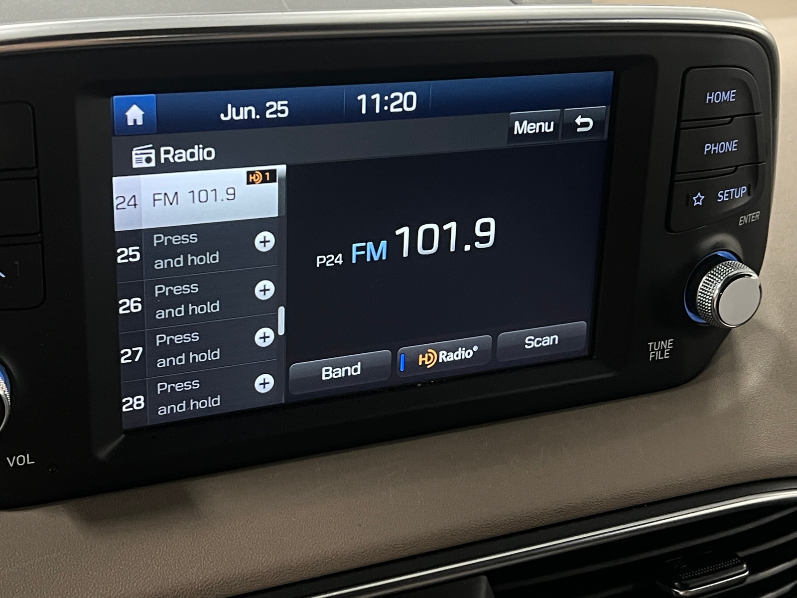 Thumbnail: 2019 Hyundai Santa Fe - 4