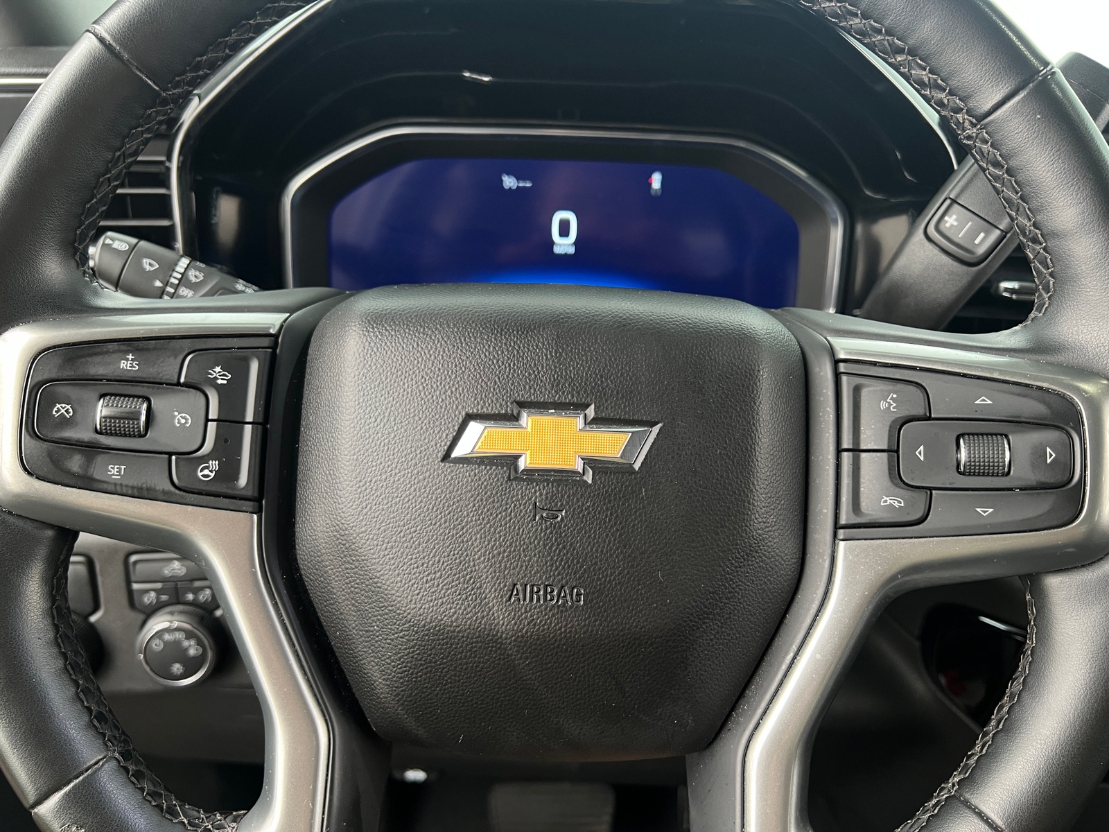 Thumbnail: 2024 Chevrolet Silverado 1500 - 5