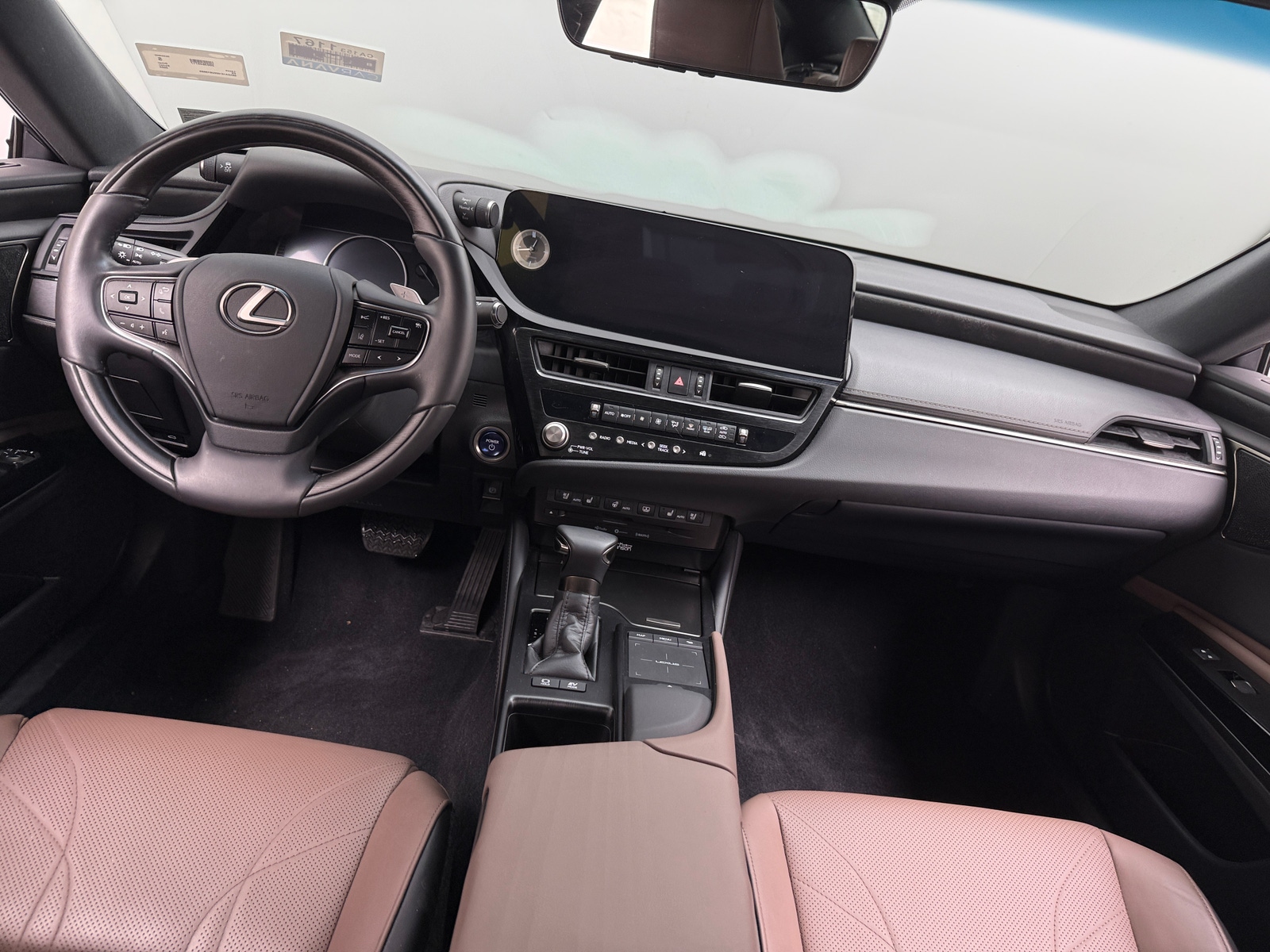 Thumbnail: 2022 Lexus ES - 2