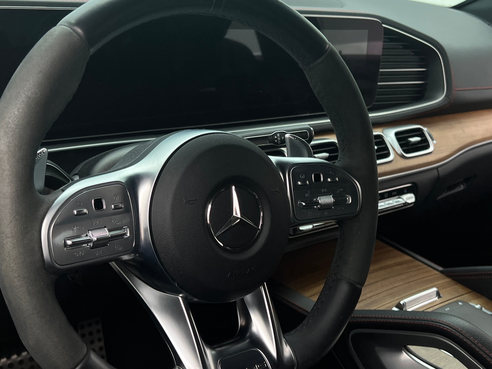 Thumbnail: 2023 Mercedes-Benz GLE - 4