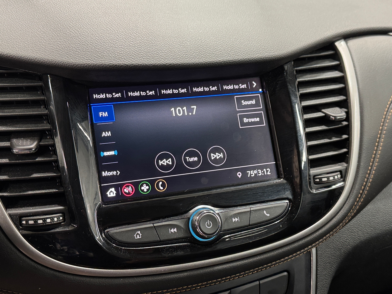 Thumbnail: 2020 Chevrolet Trax - 4