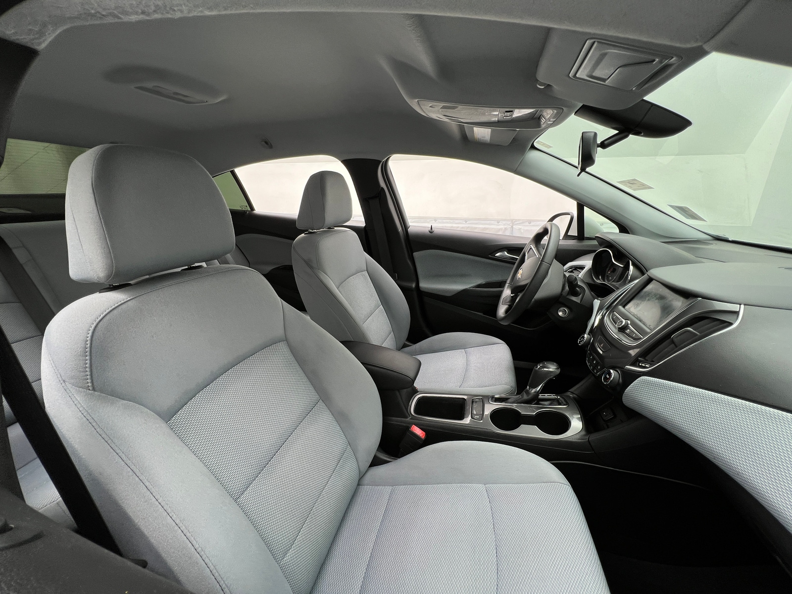 Thumbnail: 2019 Chevrolet Cruze - 2
