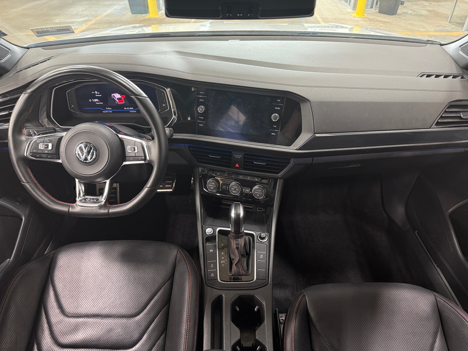 Thumbnail: 2020 Volkswagen Jetta - 2