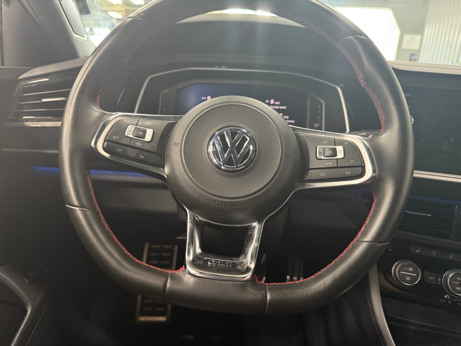 Thumbnail: 2020 Volkswagen Jetta - 4