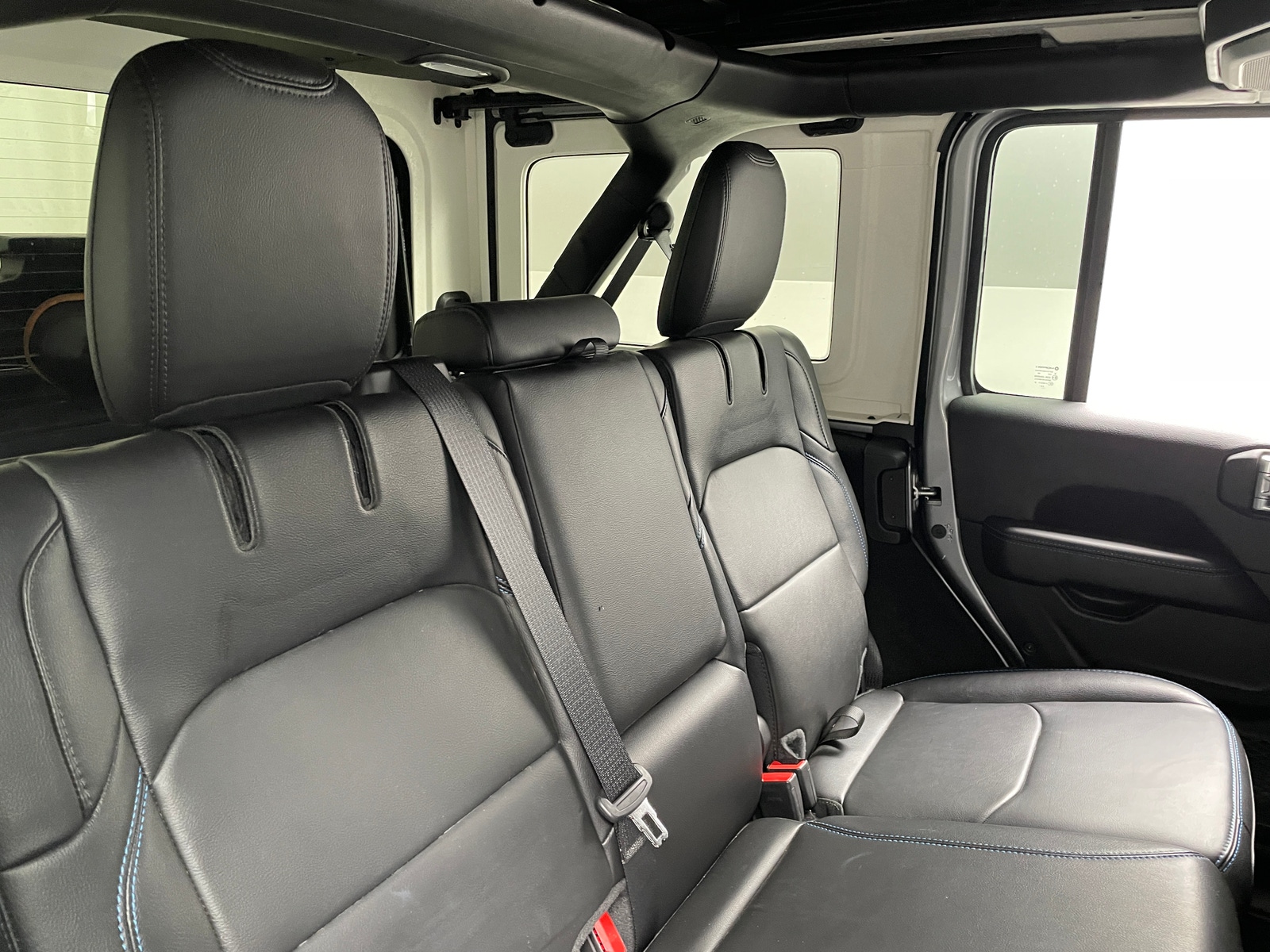 Thumbnail: 2021 Jeep Wrangler - 5