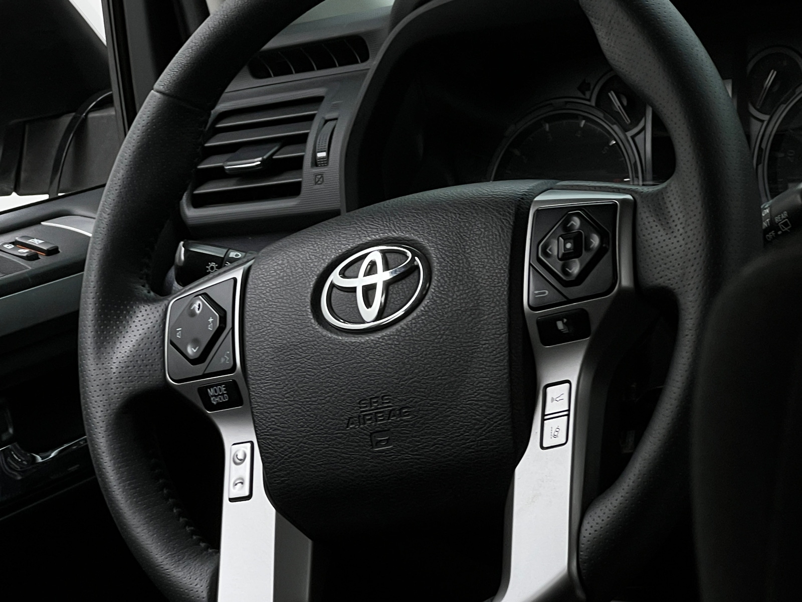 Thumbnail: 2022 Toyota 4Runner - 5