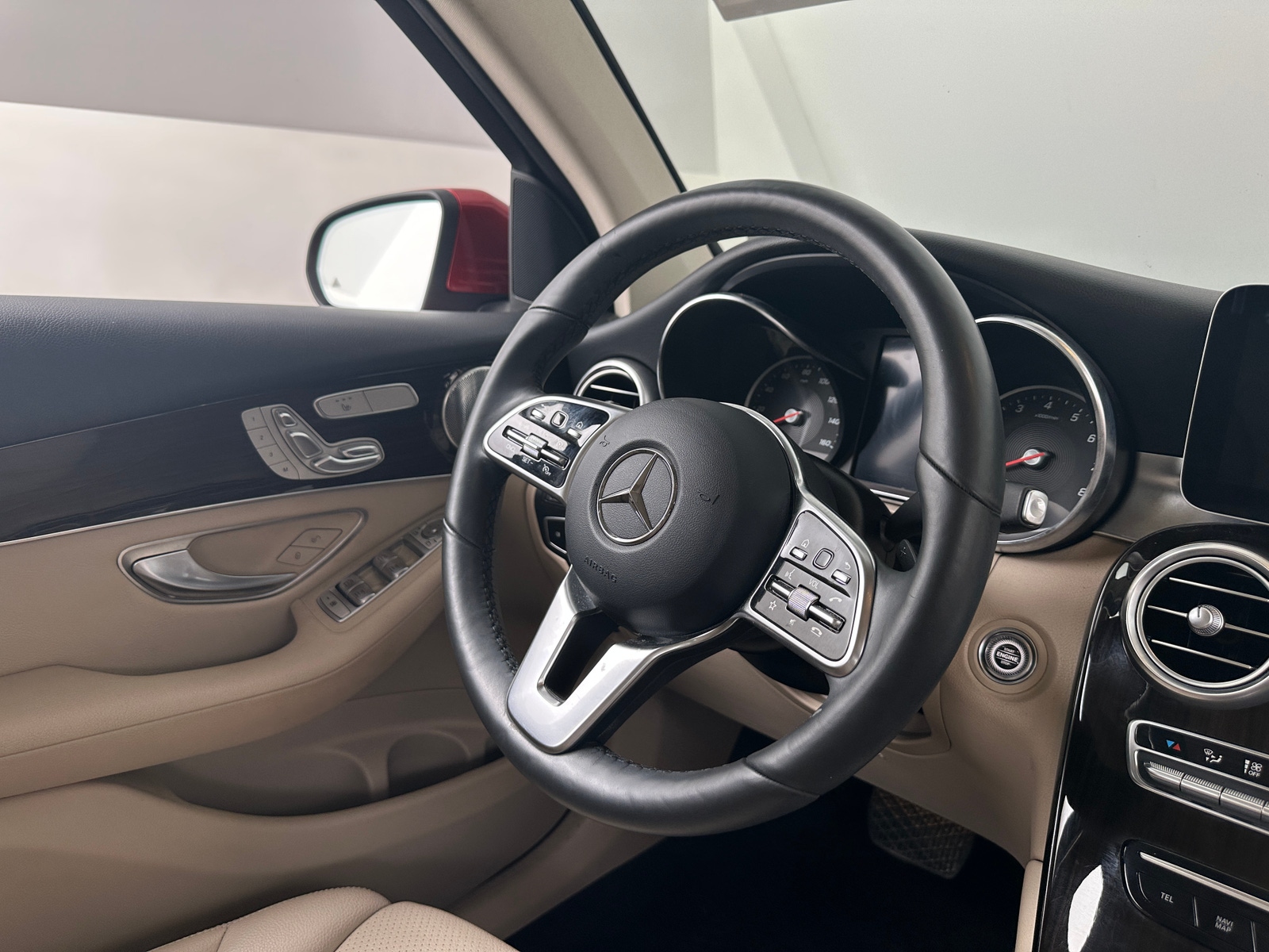 Thumbnail: 2020 Mercedes-Benz GLC - 4
