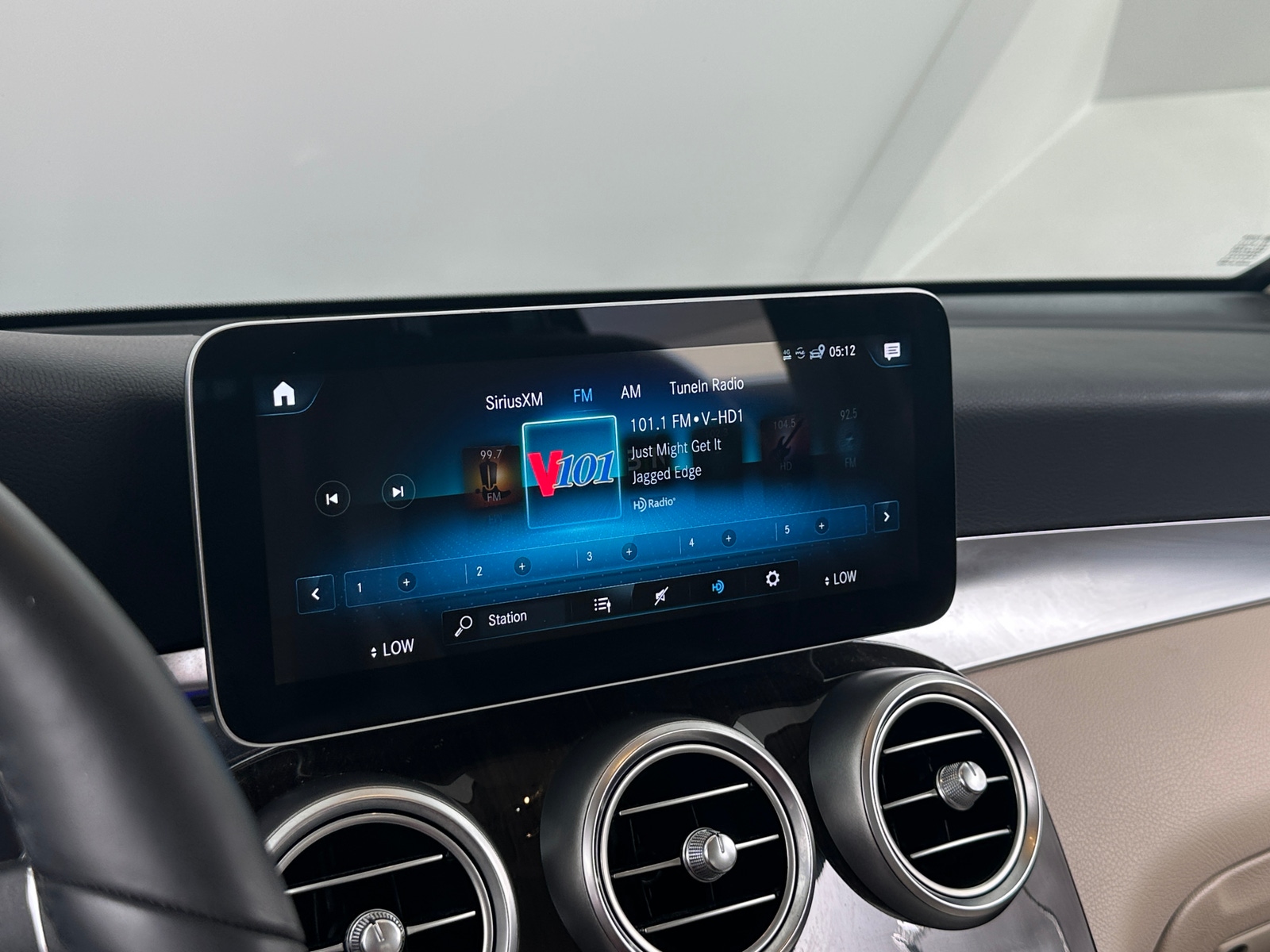 Thumbnail: 2020 Mercedes-Benz GLC - 3