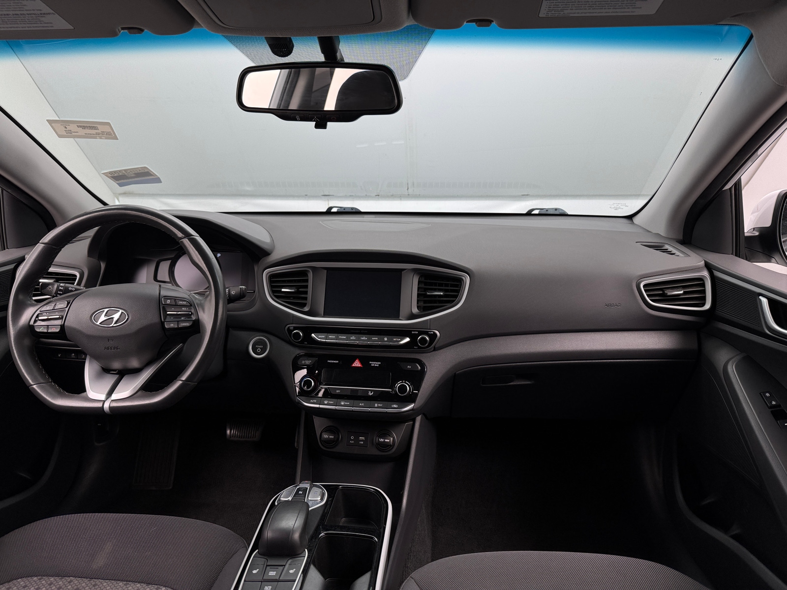 Thumbnail: 2019 Hyundai Ioniq - 3