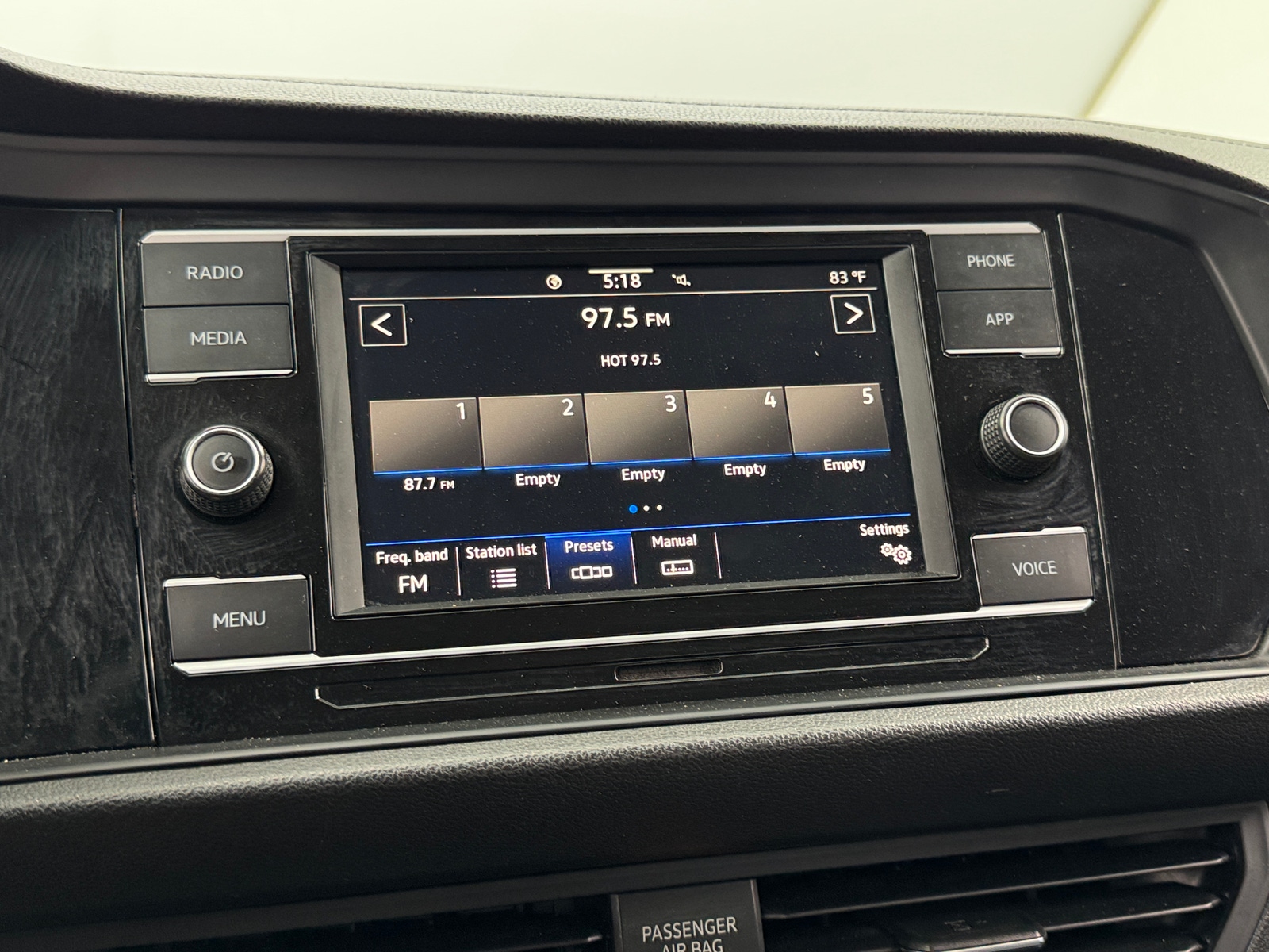 Thumbnail: 2020 Volkswagen Jetta - 4