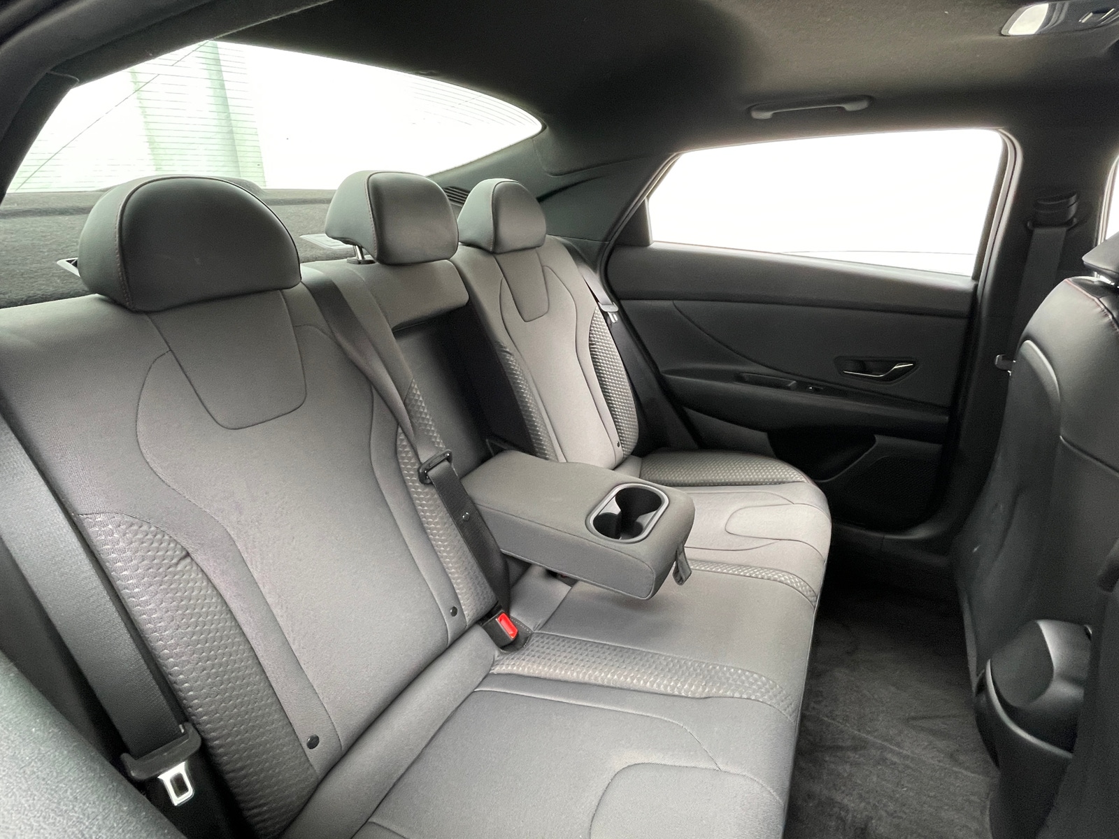 Thumbnail: 2022 Hyundai Elantra - 5