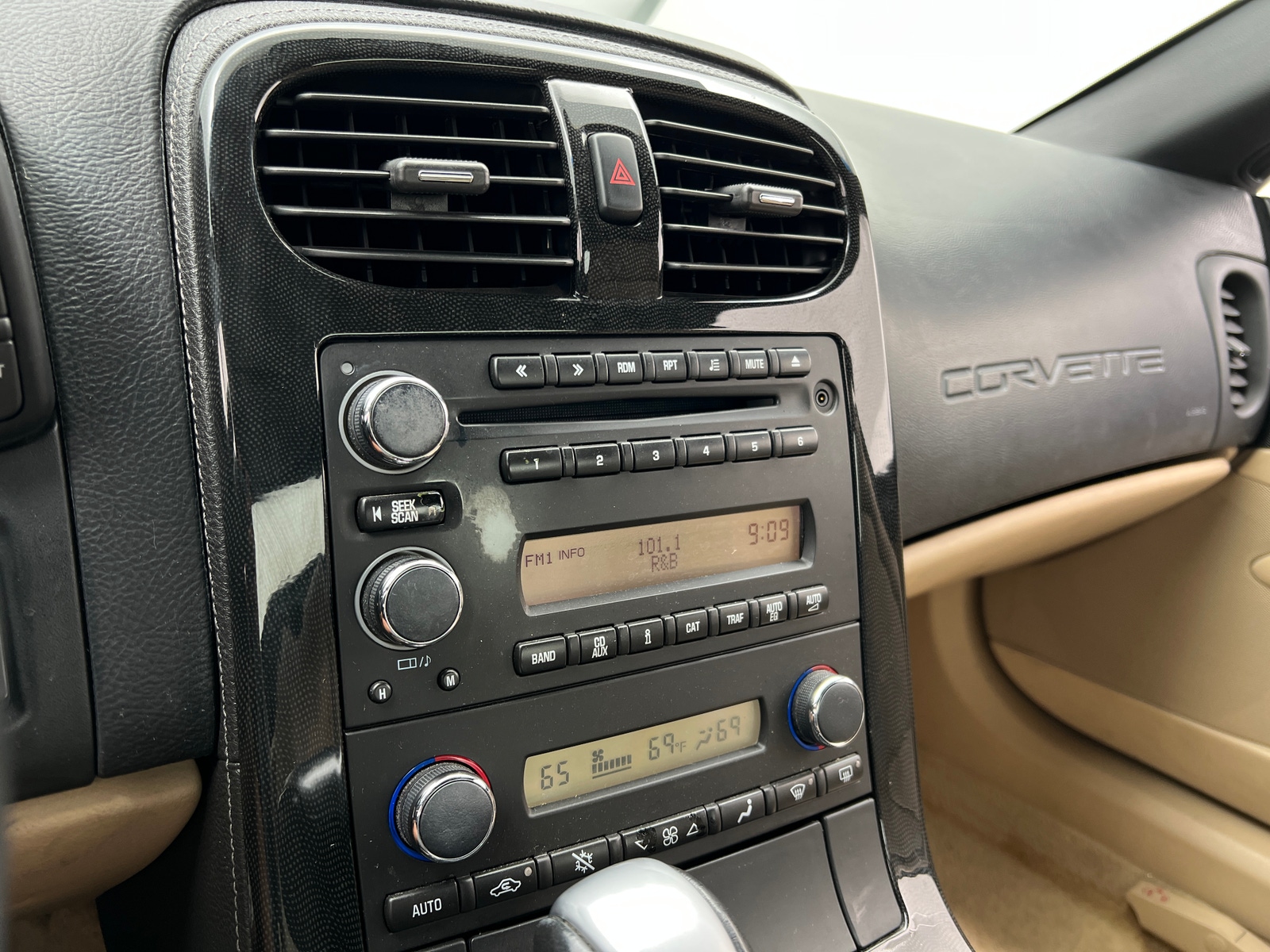 Thumbnail: 2010 Chevrolet Corvette - 2
