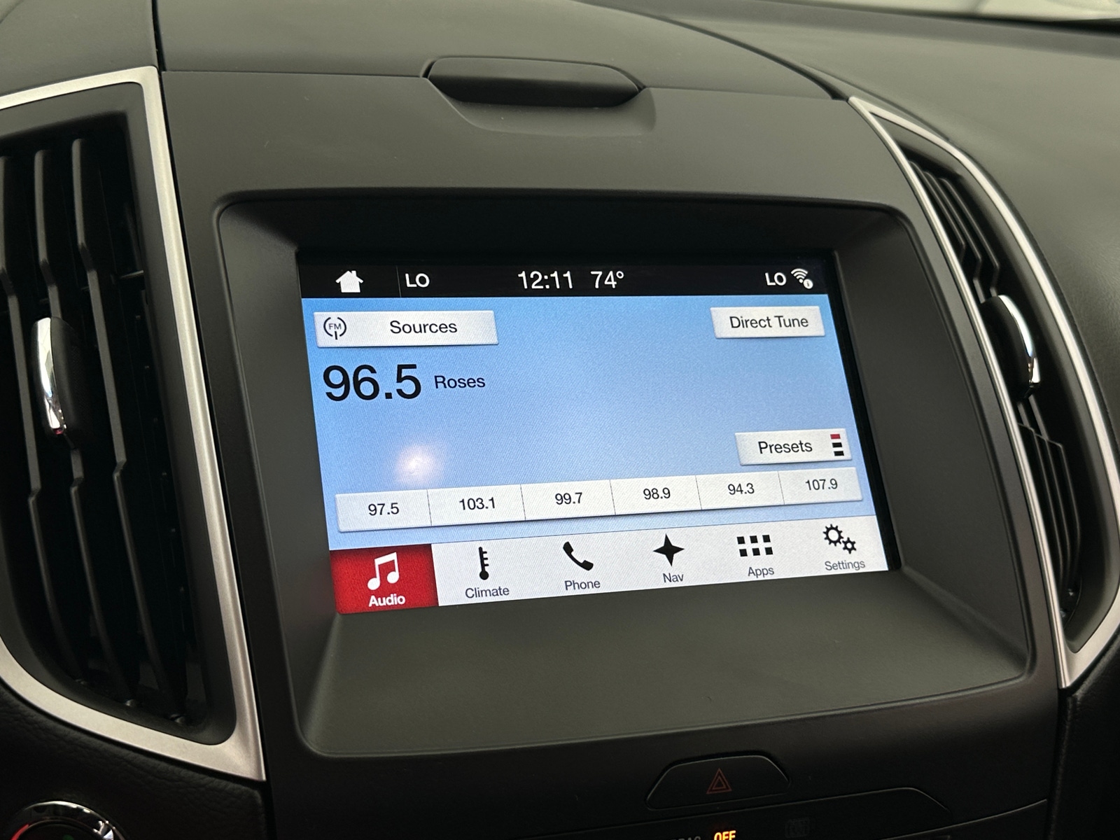 Thumbnail: 2016 Ford Edge - 4