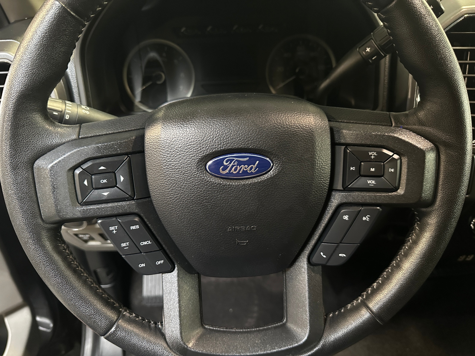Thumbnail: 2020 Ford Econoline - 5