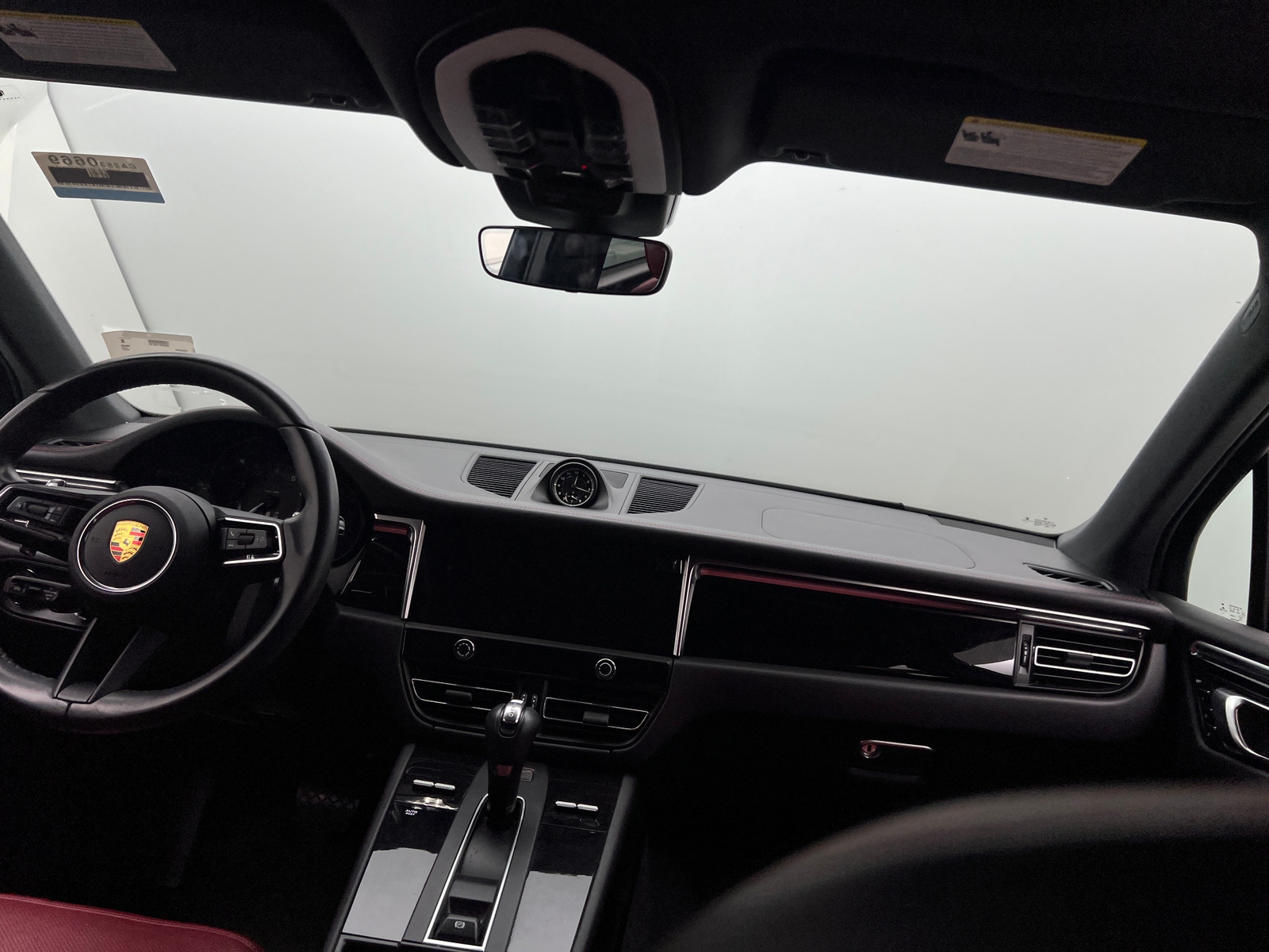 Thumbnail: 2022 Porsche Macan - 2