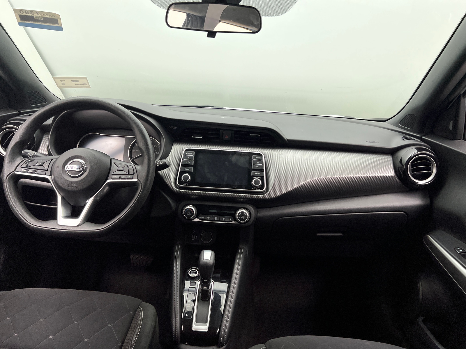Thumbnail: 2020 Nissan Kicks - 3